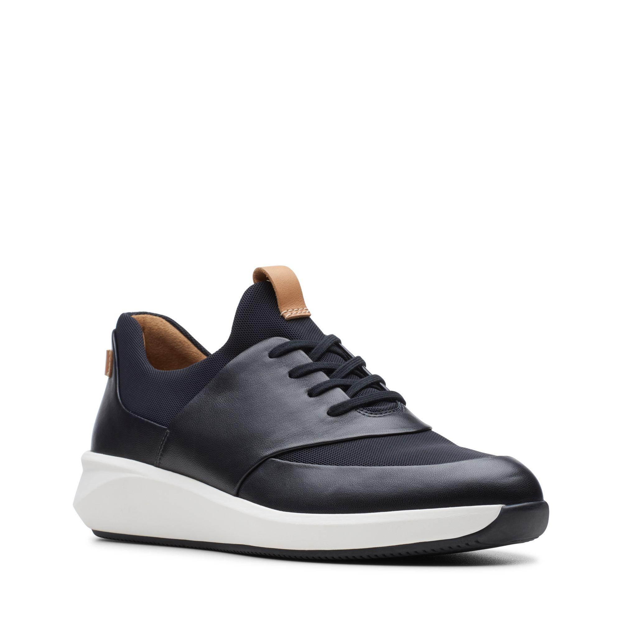 clarks un rio tie lace trainer