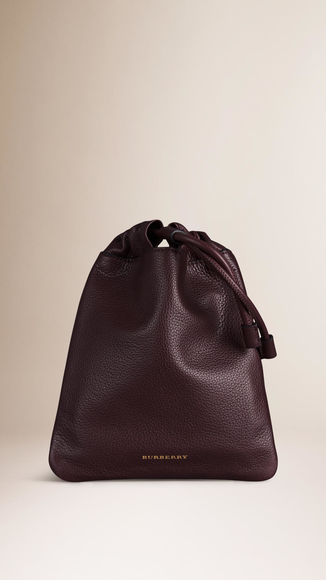 Burberry Grainy Leather Drawstring Pouch in Black for Men (ebony red