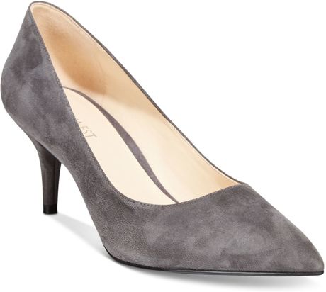 Nine West Margot Suede Pointed Toe Pumps in Gray (Grey Suede) | Lyst