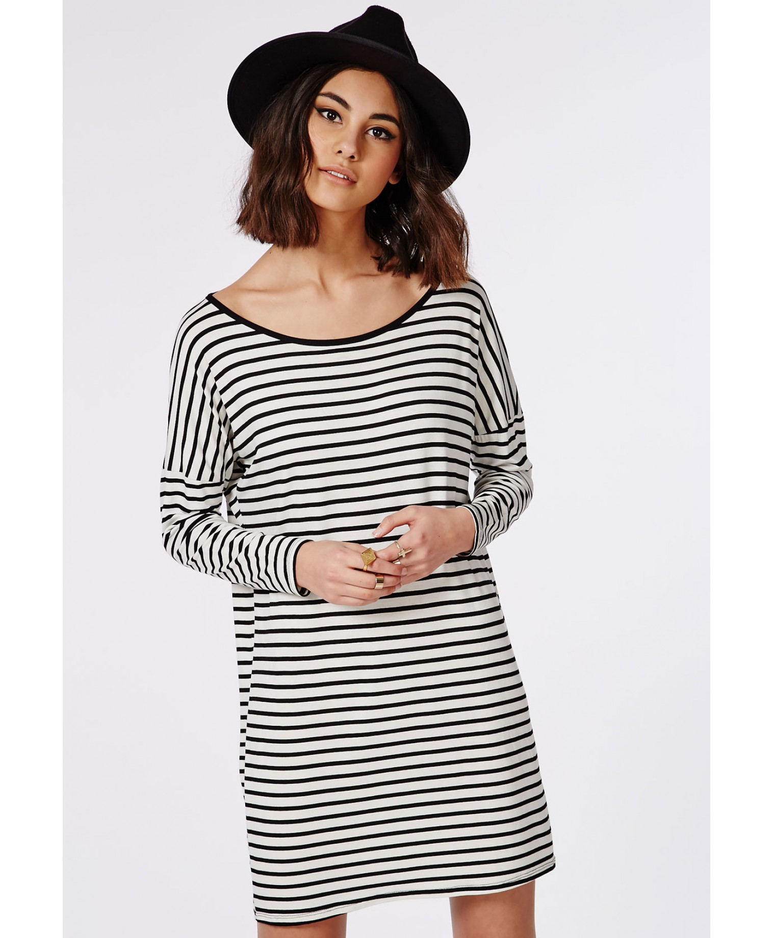 Missguided Long  Sleeve  Oversized T  shirt  Dress  Monochrome 