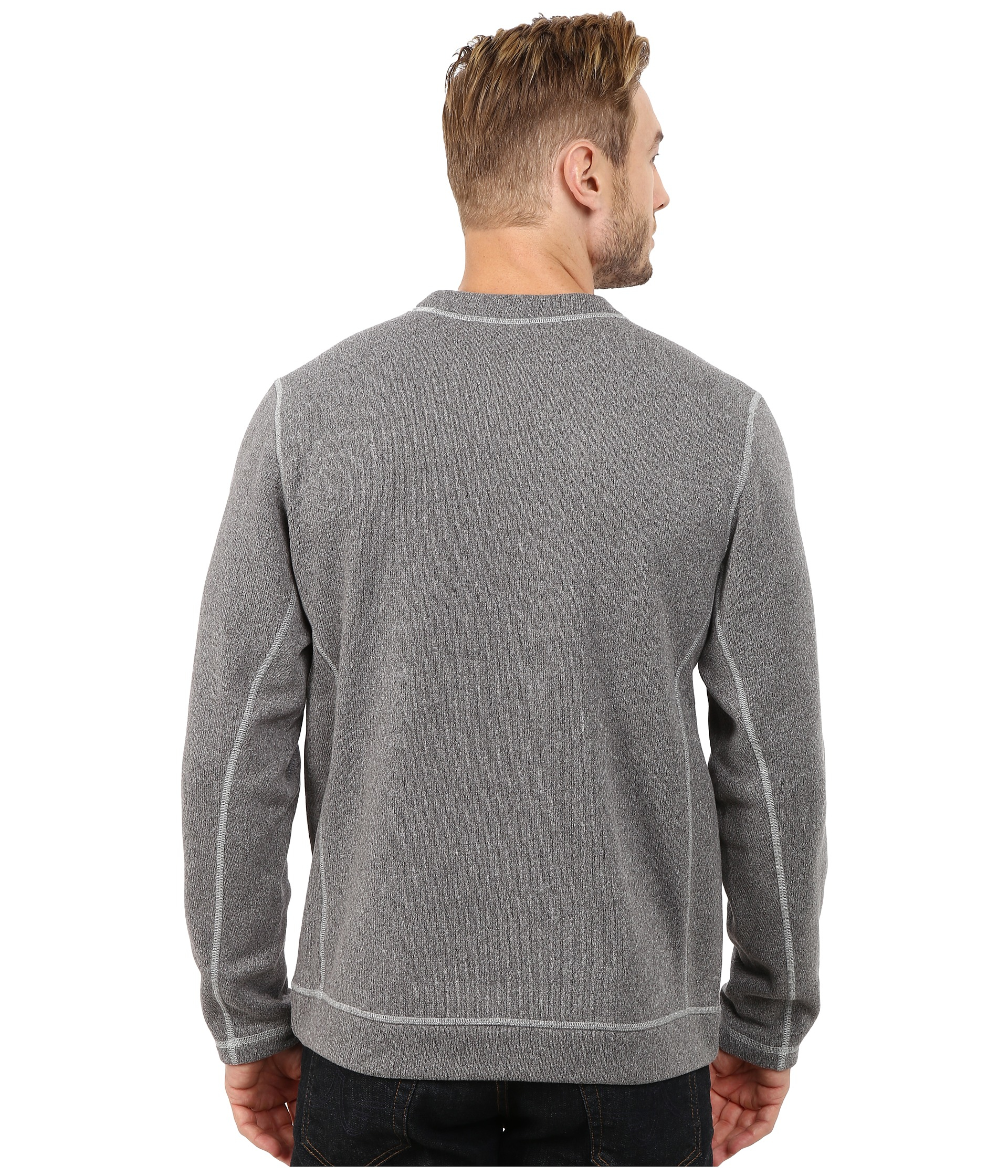 grey north face sweater