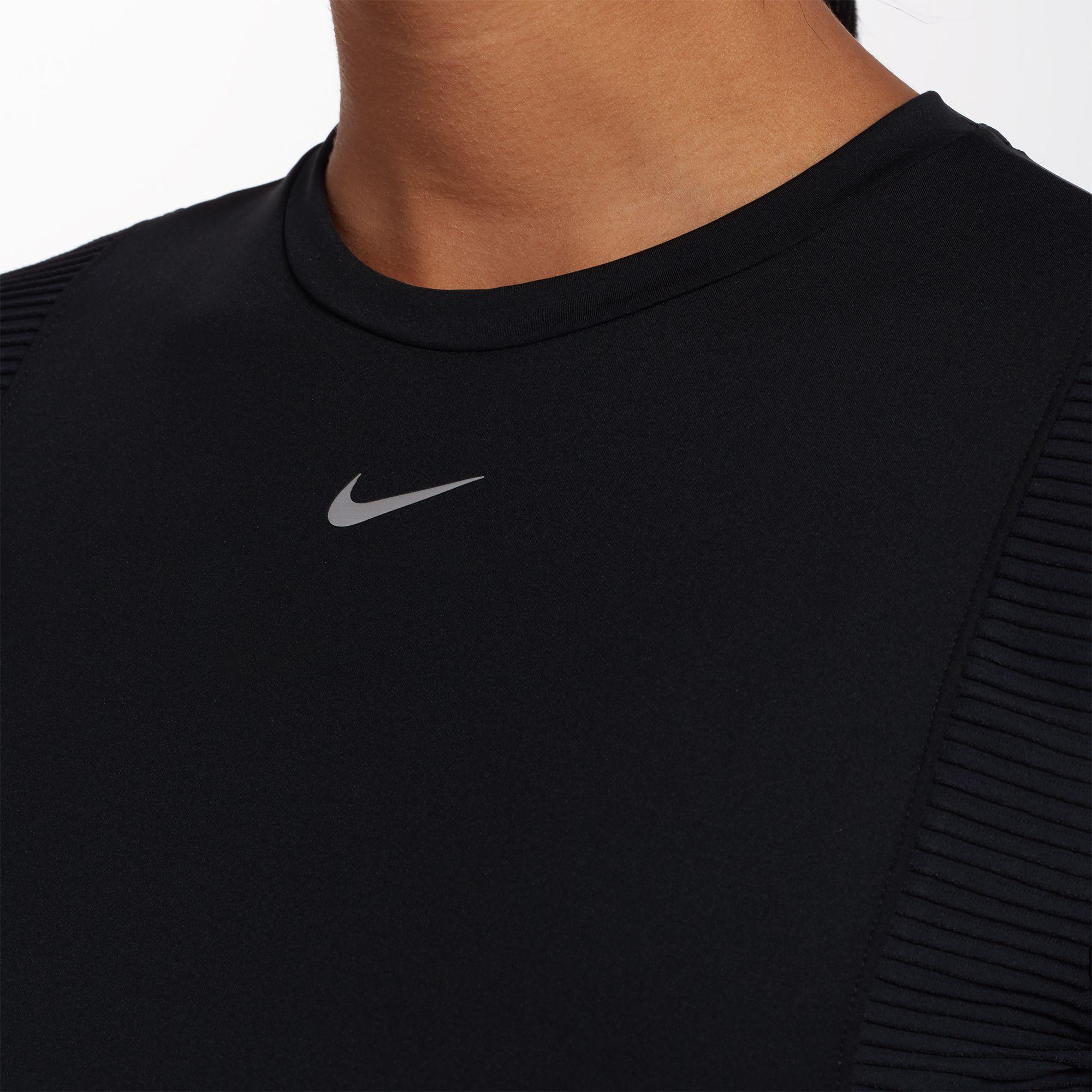 Nike Aeroadapt Pro Long Sleeve Crop Top In Black Lyst 9941