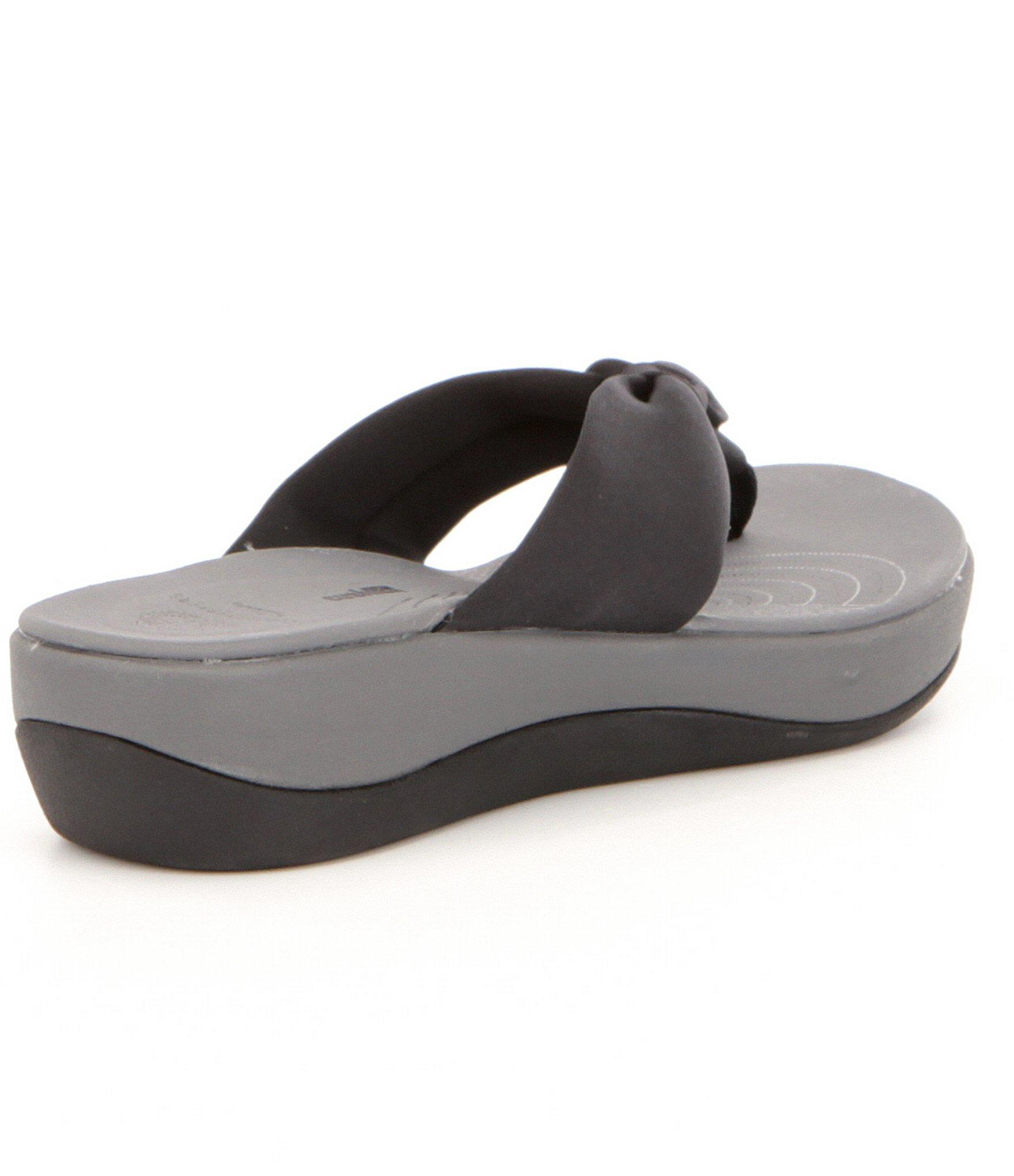 arla clarks flip flops womens