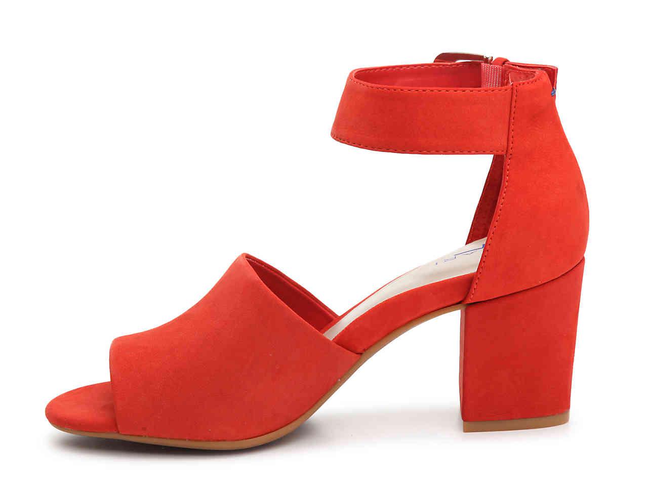 Lyst - Tahari Penelope Sandal in Red View fullscreen