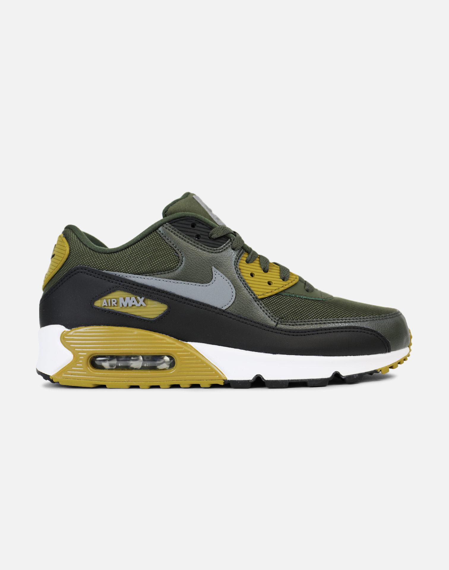 lyst nike air max 90 essenziale carico cachi forte neri sequoia lyst nike air max 90 essenziale carico cachi forte neri sequoia