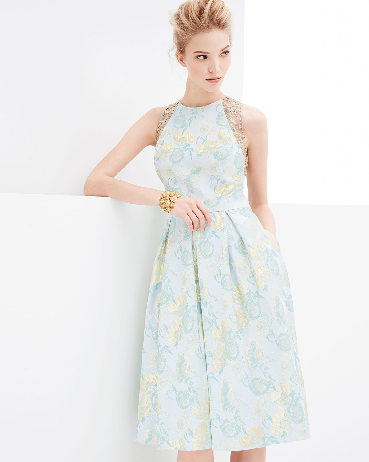 carmen marc valvo green dress