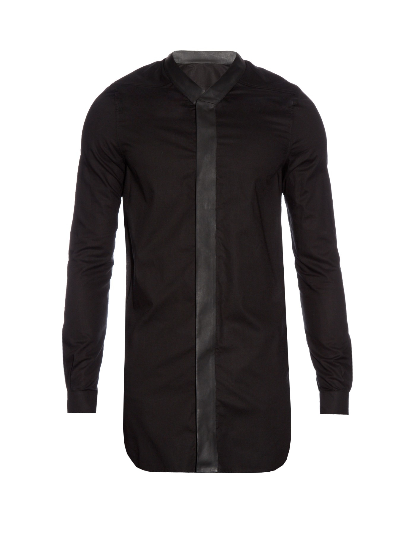 Leather trim shirt The woman's shirt is an elegant garment, both in structure and fabric. Colours like plain white or blue are staples for the office. This season, blouses with jacquard fabrics and prints can be worn as formal wear. Long tunics and oversized styles are key, adding volume and movement to your look.