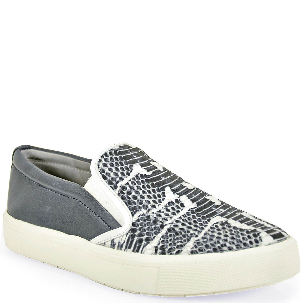 Vince Slip On Sneaker in Gray | Lyst