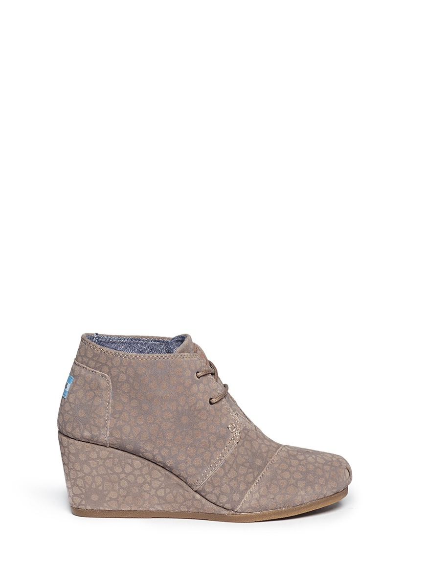 taupe color wedges