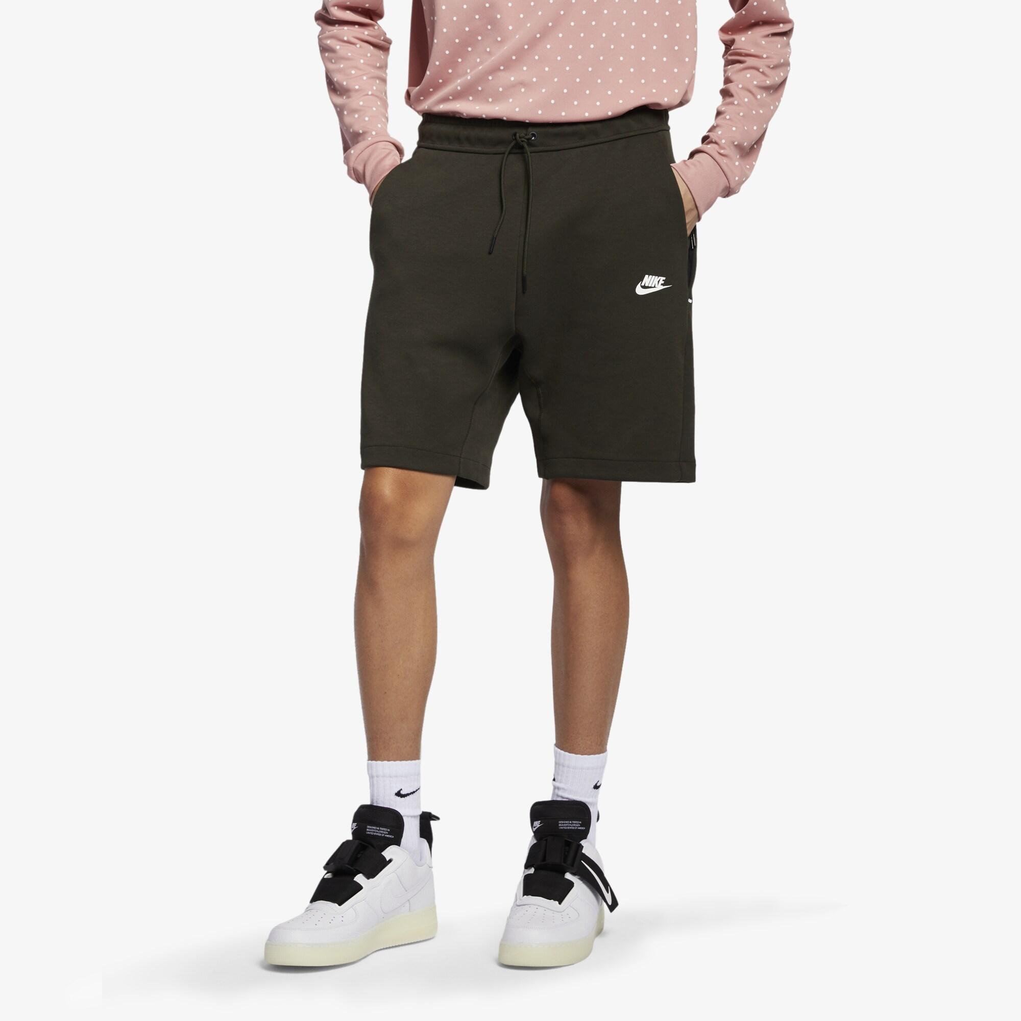 Nike Tech Fleece Shorts in Black for Men - Lyst