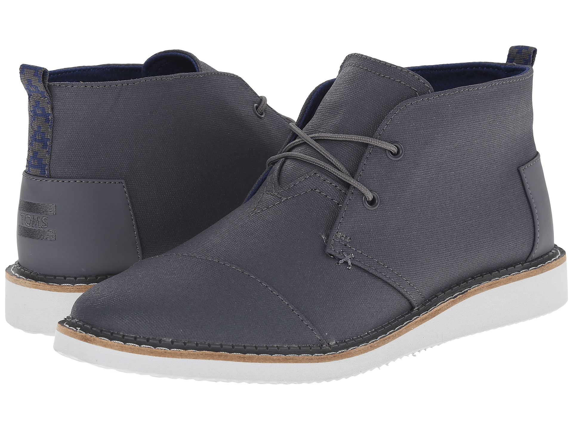 toms canvas chukka boots