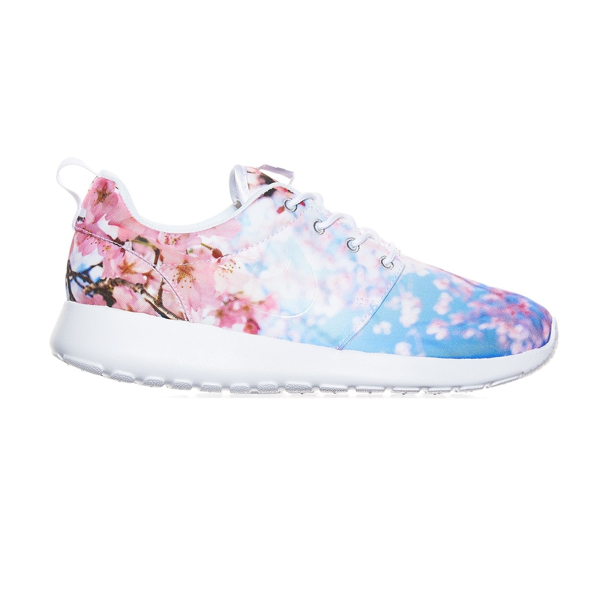 nike roshe one white womens