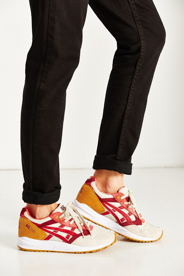 asics gel saga w *autumn brights* (off white / red) asics gel saga w *autumn brights* (off white / red)