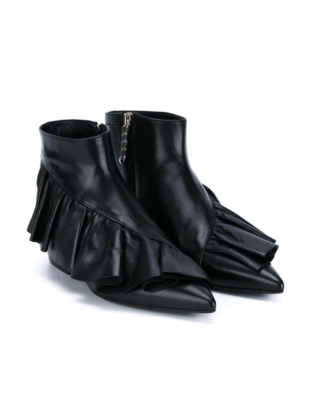 Lyst J.W.Anderson Ruffle Detail Boots in Black