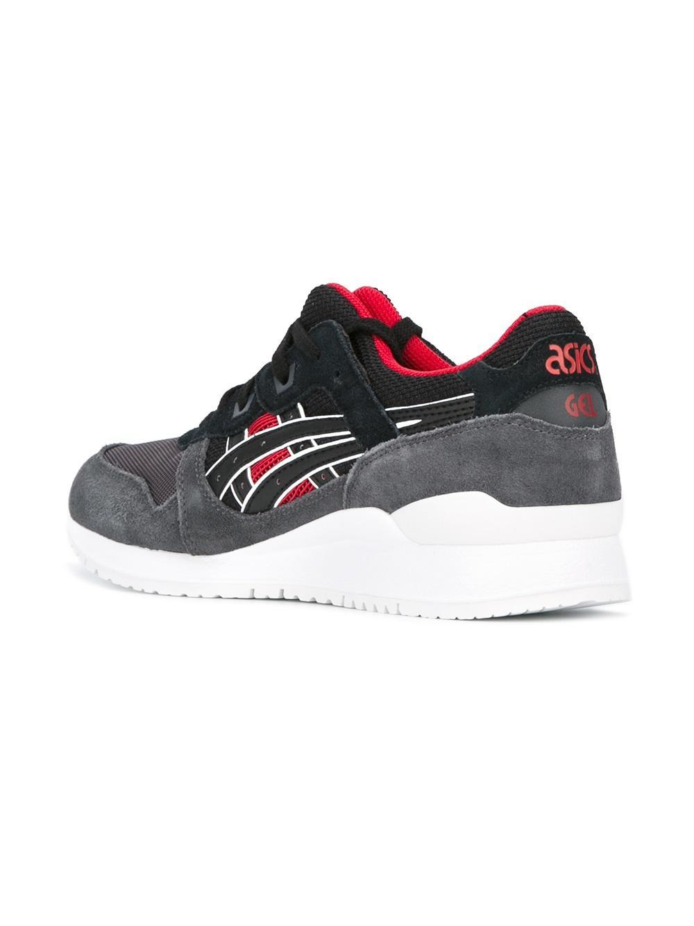 asics chunky shoes