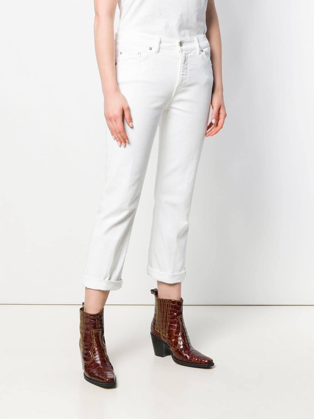 white cropped jeans