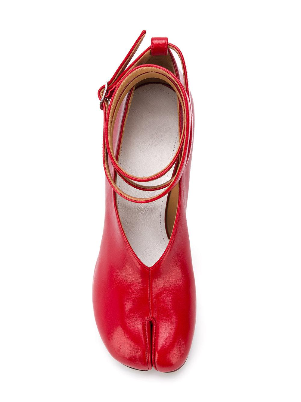 Maison Margiela Leather Tabi Mary Jane Pumps in Red - Lyst