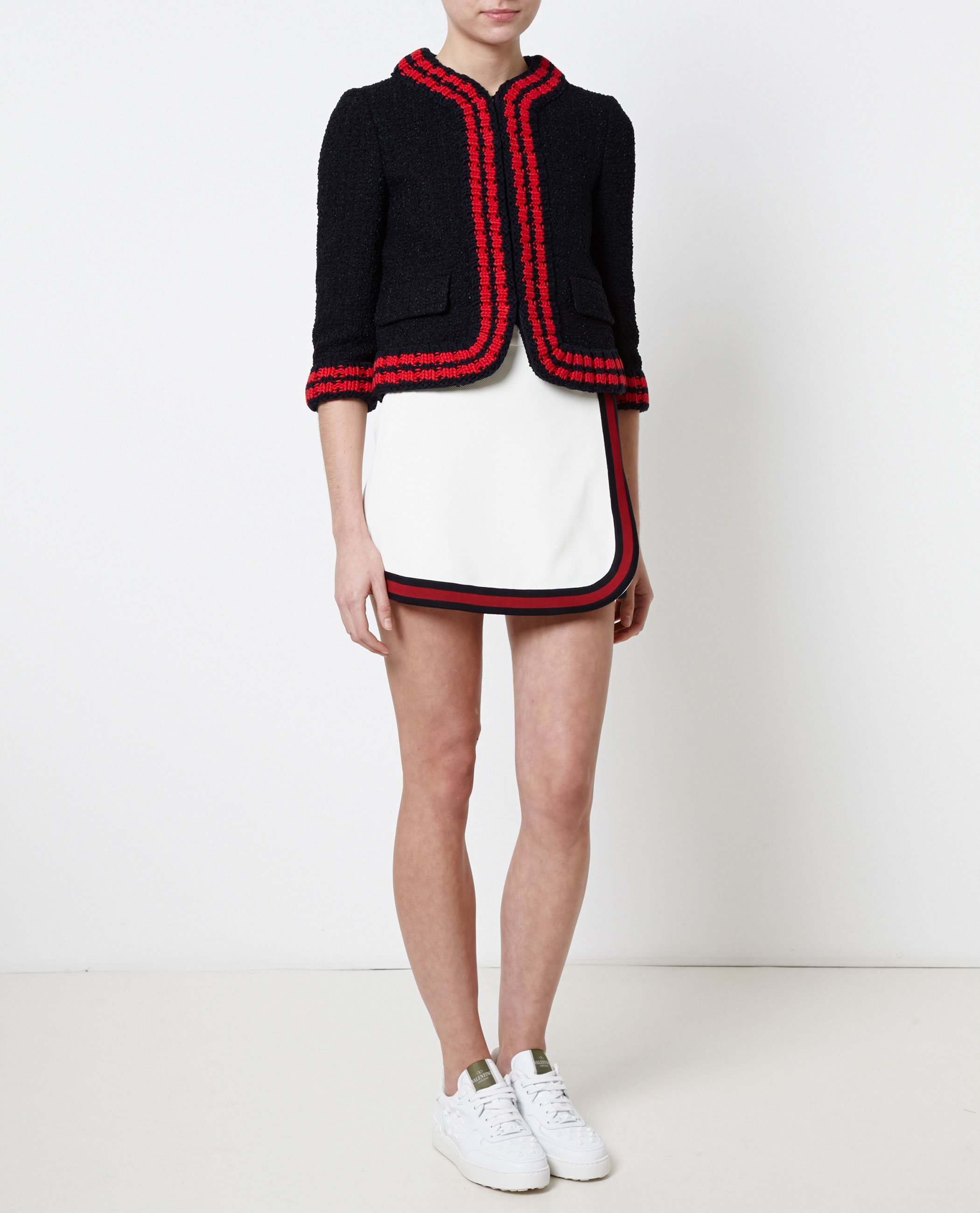 medium length pleated skirt