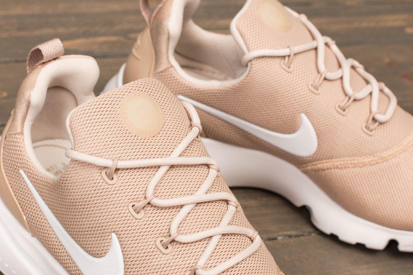 Nike Rubber Wmns Presto Fly Sand Dessert Sand in Natural Lyst Nike Sportswear Sneaker Wmns Presto Fly sand
