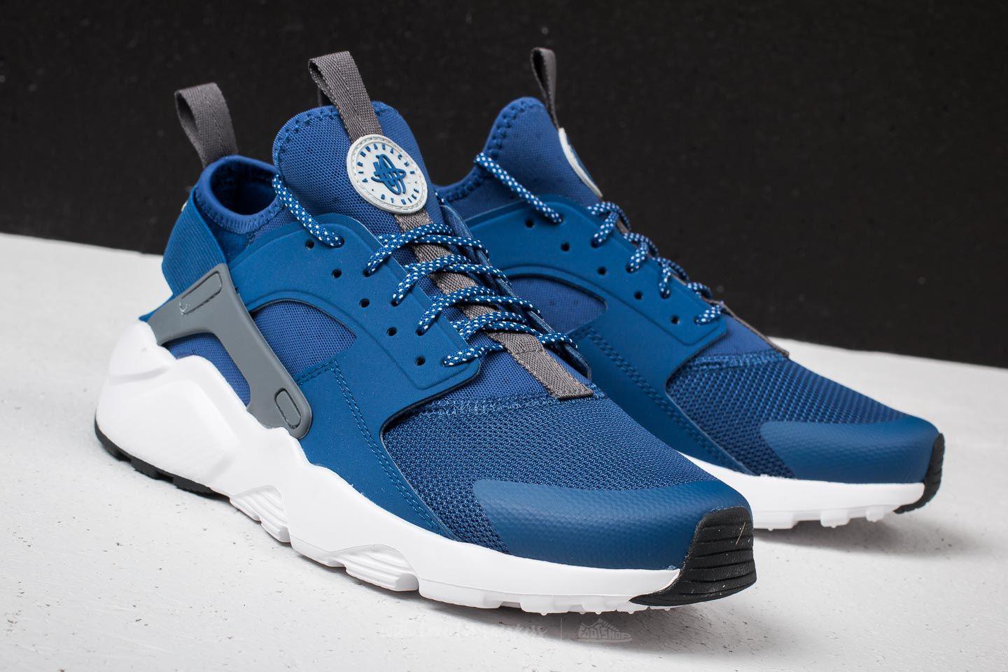nike air huarache run ultra blue