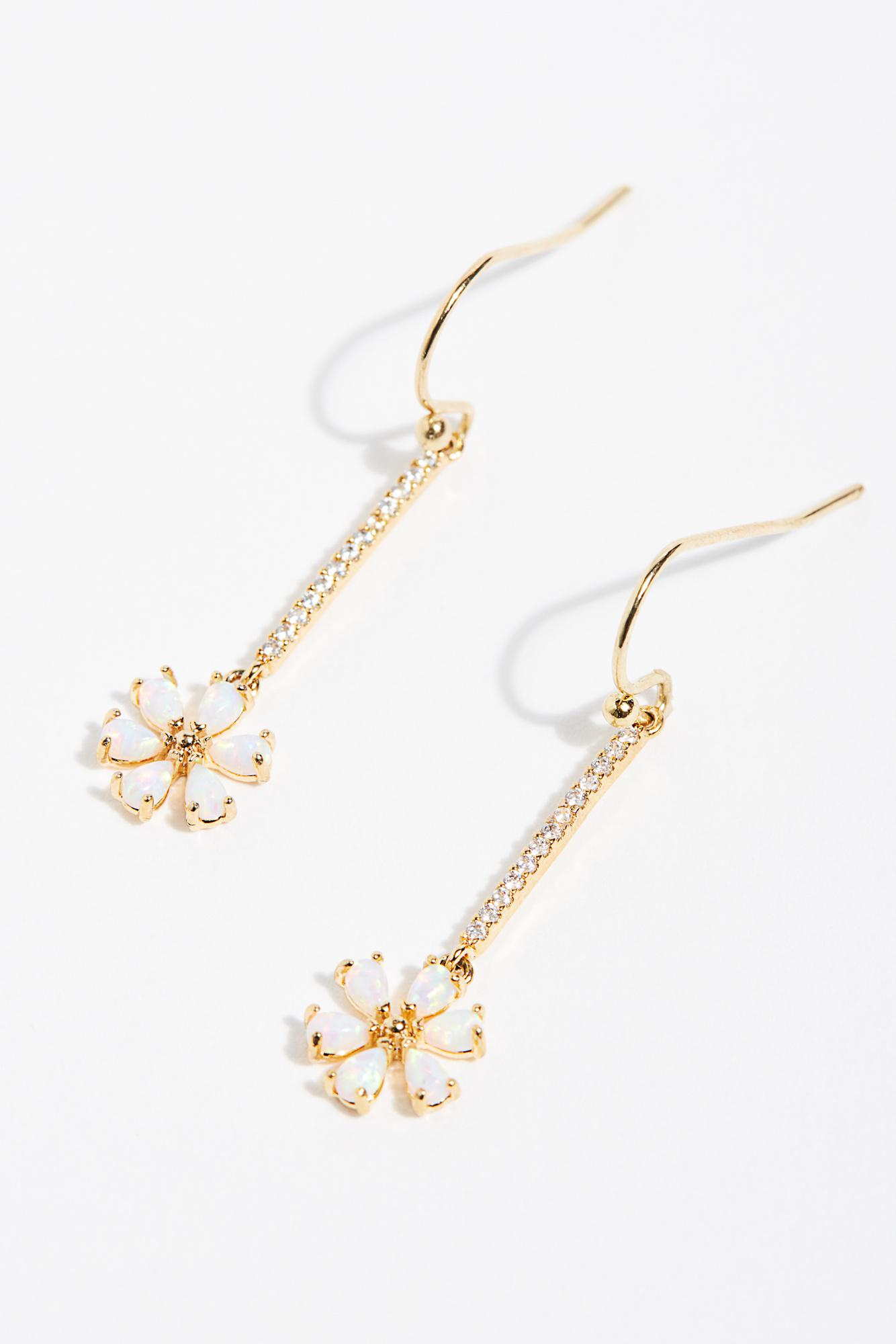 Lyst Free People Tai Daisy Drop Threader Earrings By Jewelry Free People Women S Metallic Tai Daisy Drop Threader Earrings