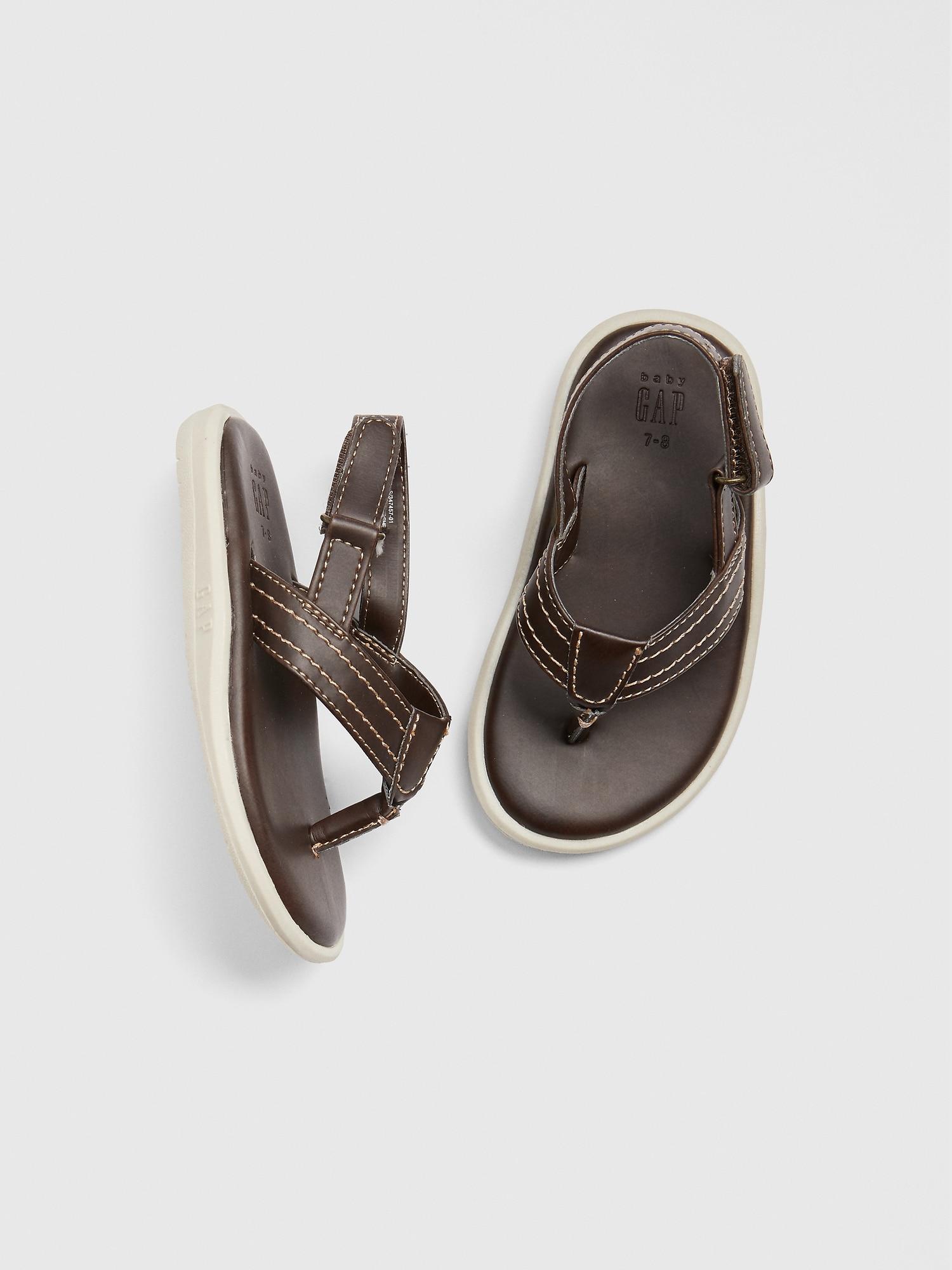 Gap Faux-leather Flip Flops in Brown for Men - Lyst