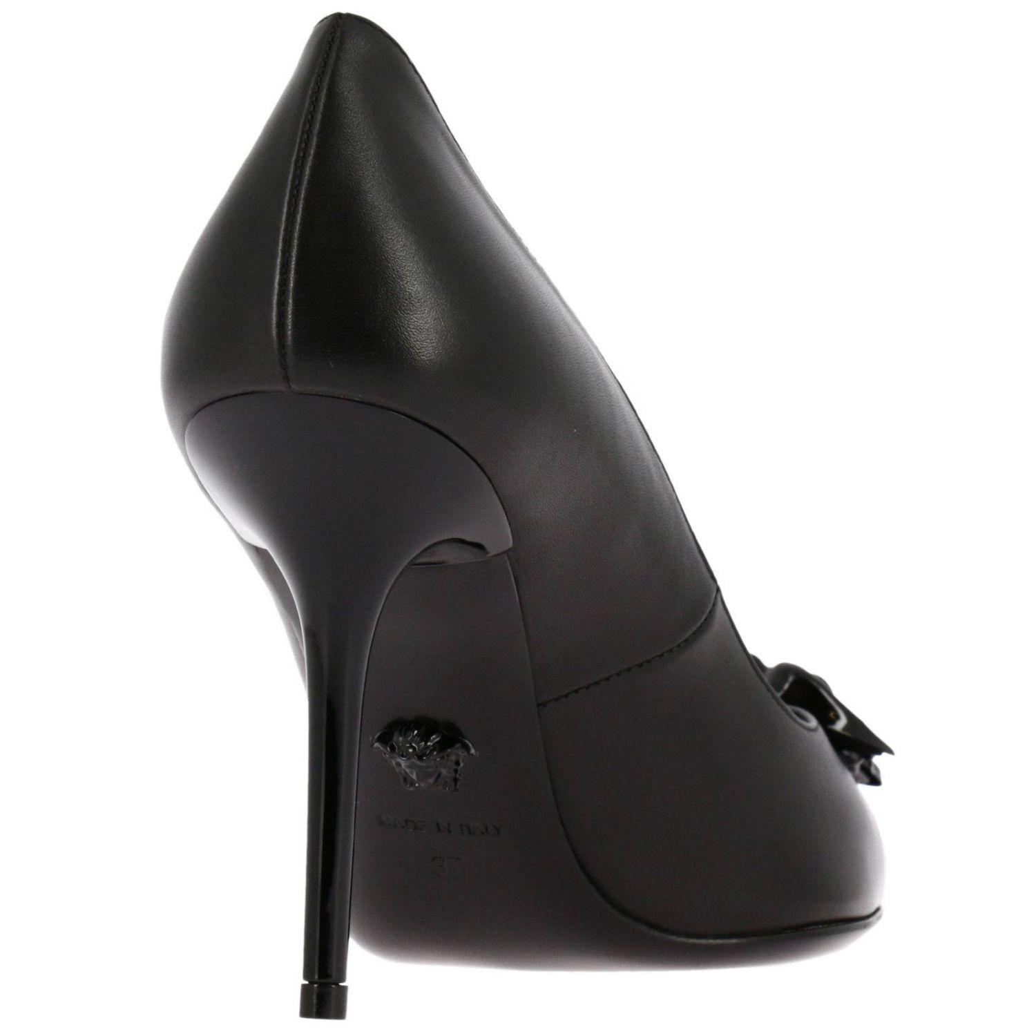 Lyst - Versace Pumps Shoes Women in Black