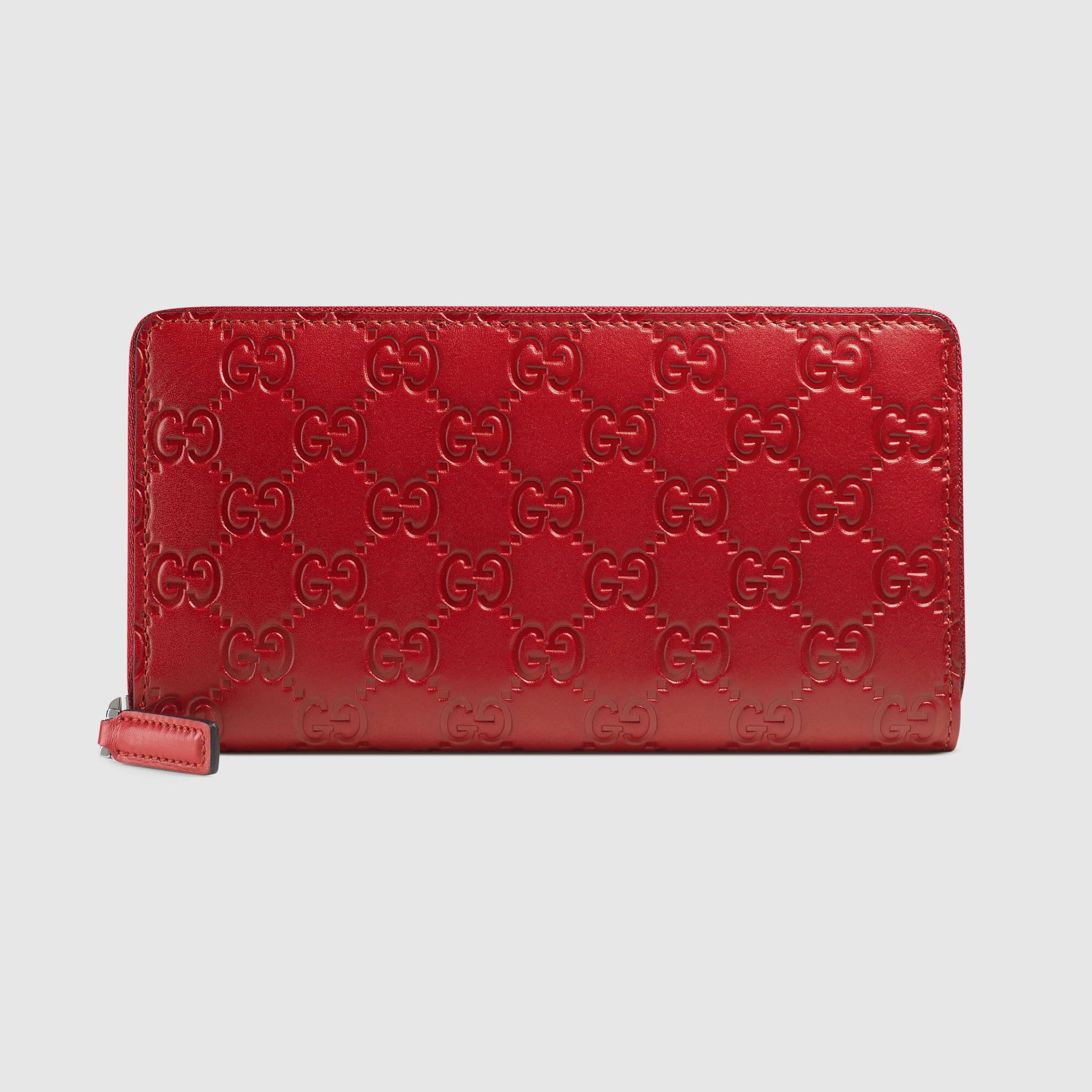 Gucci Signature Zip Around Wallet in Red | Lyst