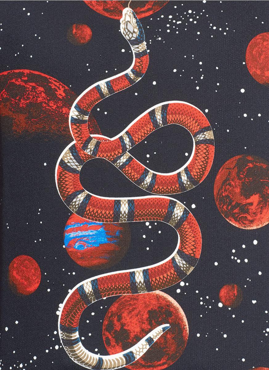 Gucci Snakes Wallpaper - New