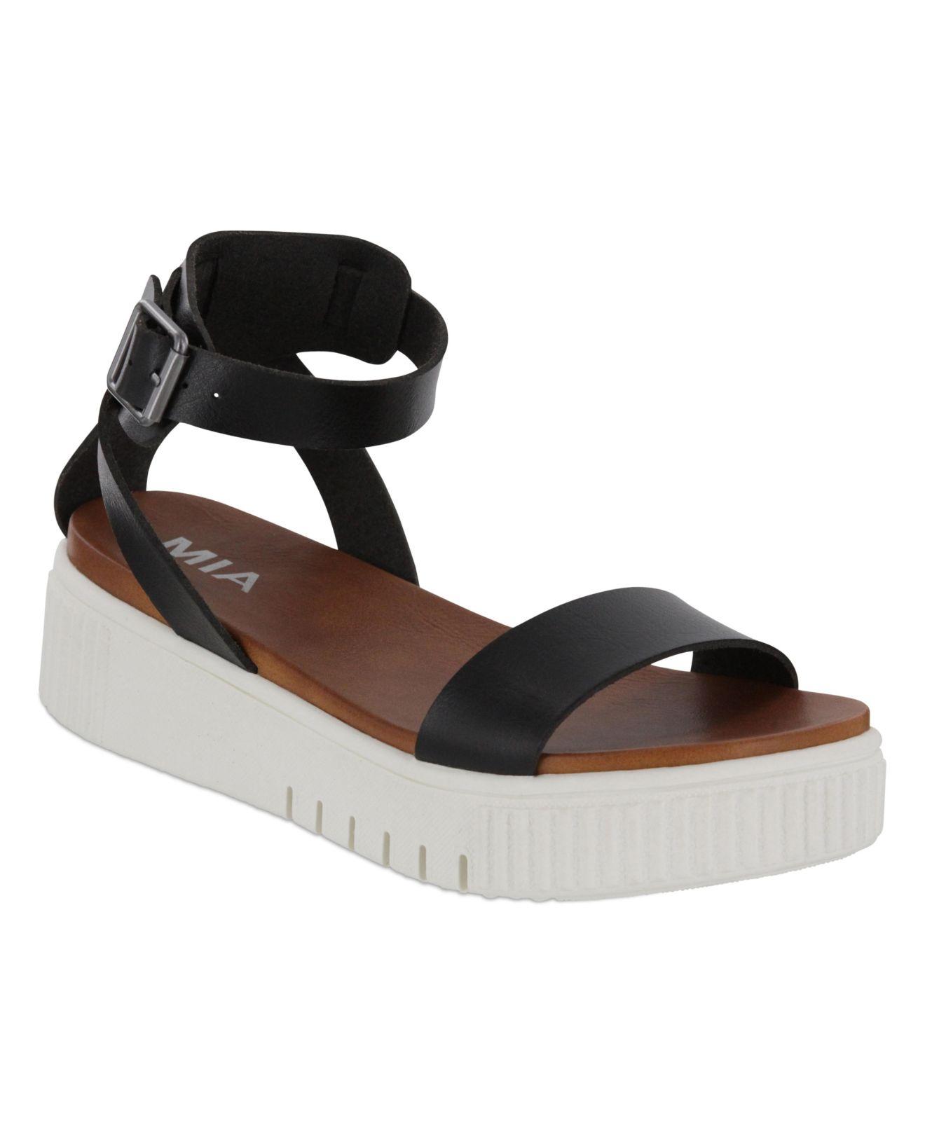 sandals with sneaker bottom