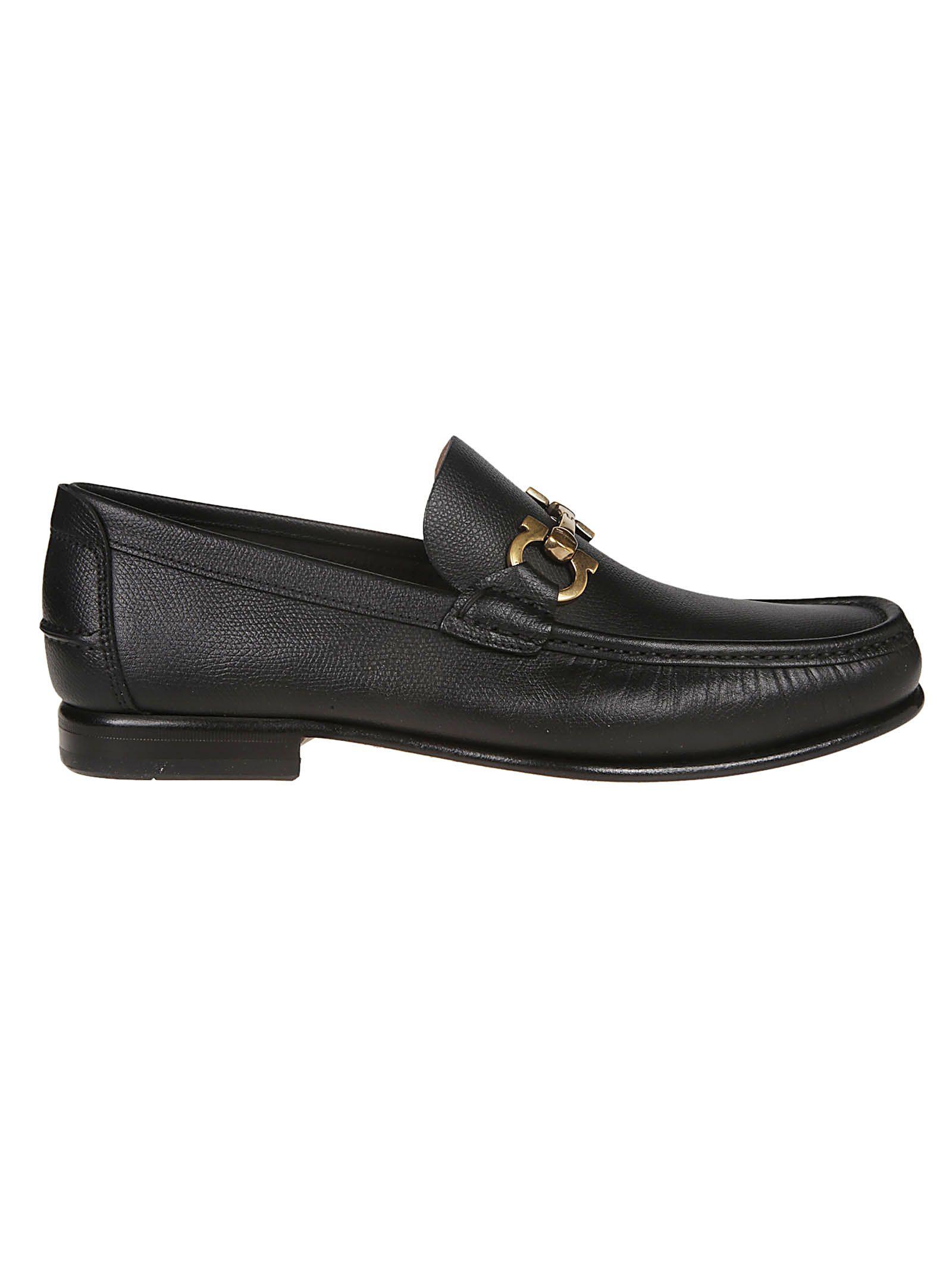 Ferragamo Black Leather Loafers in Black for Men - Lyst