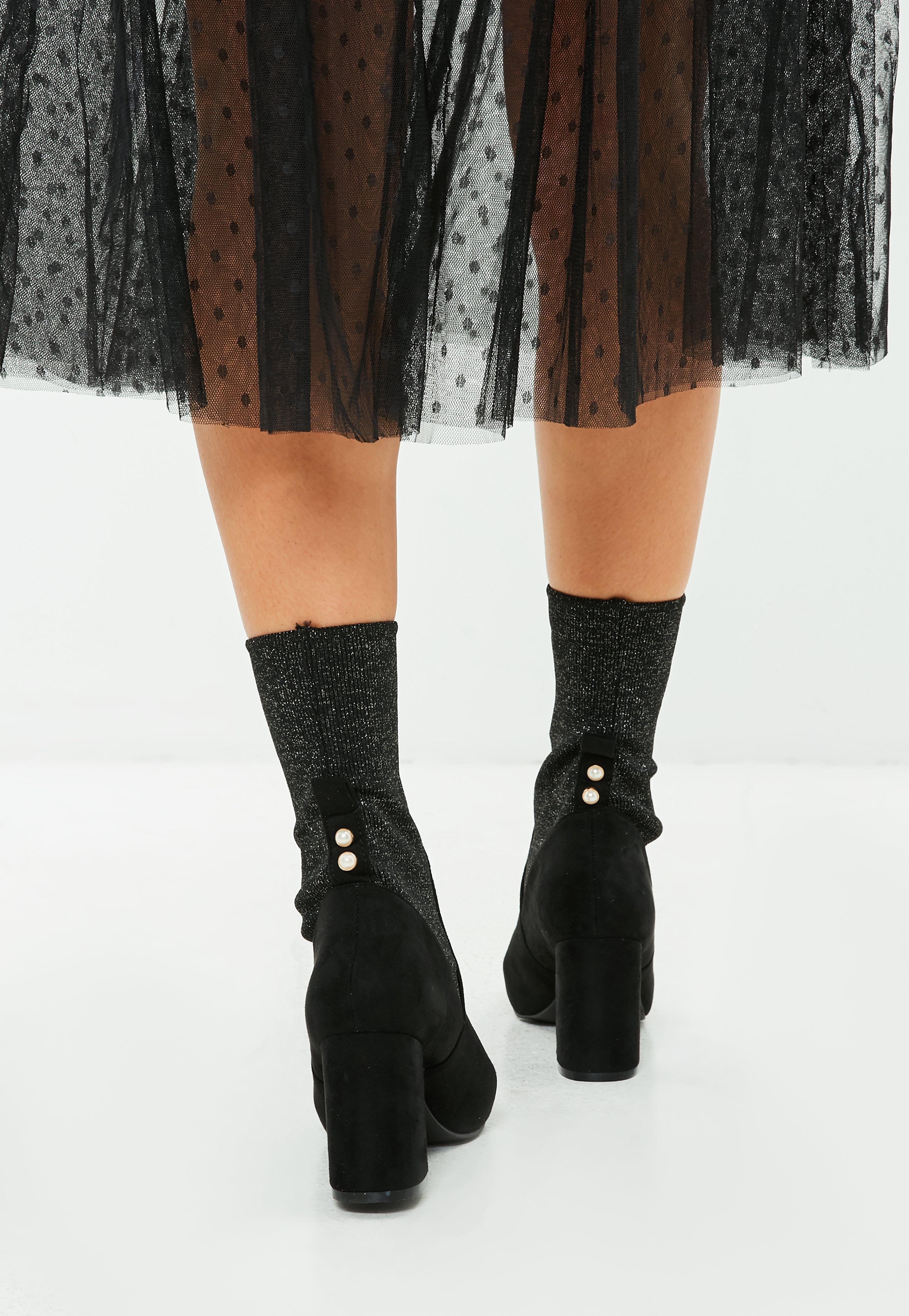 missguided chunky ankle boot in black