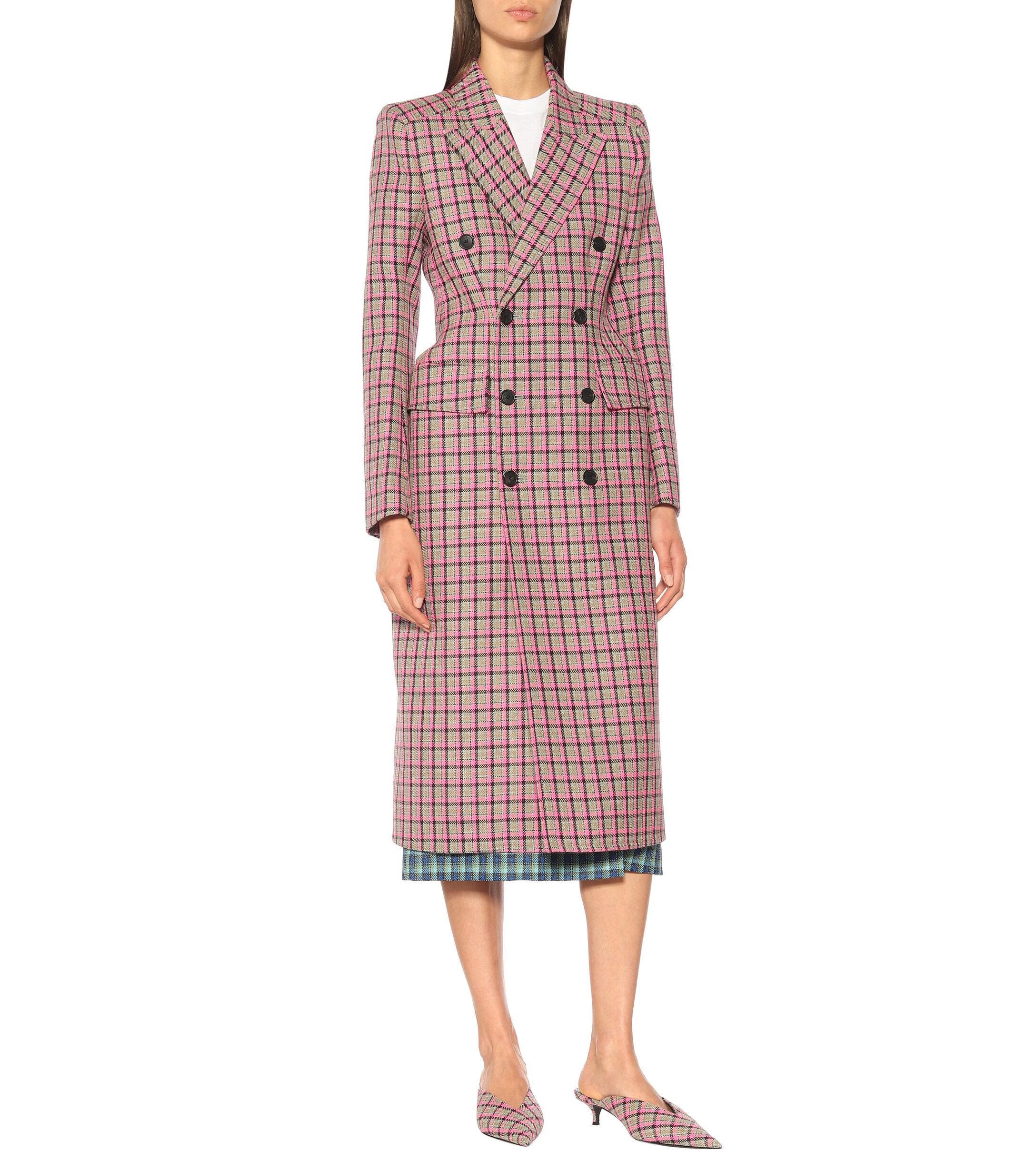 Balenciaga Hourglass Checked Wool Coat in Pink - Lyst