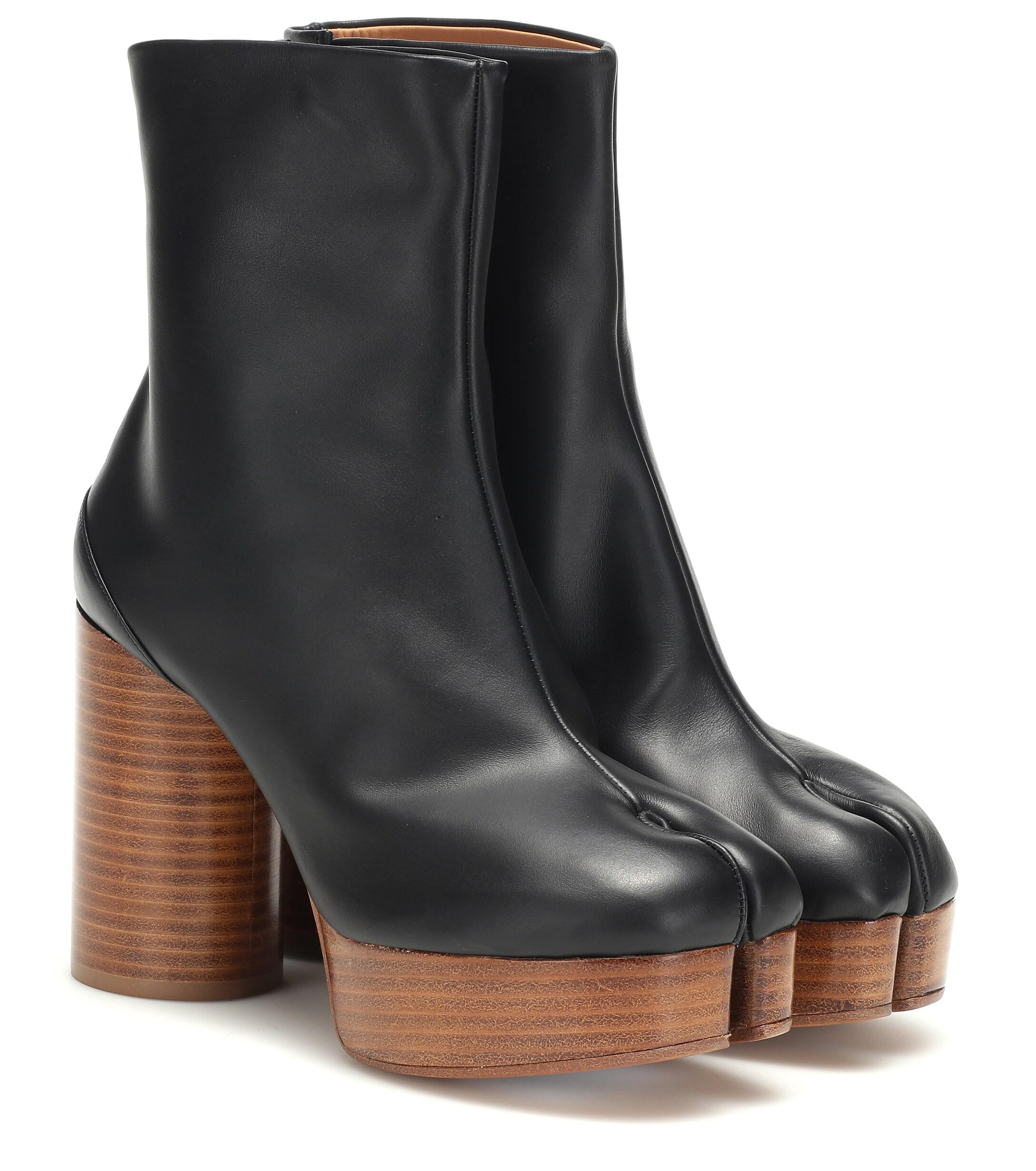 Maison Margiela Tabi Platform Leather Boots in Black - Lyst