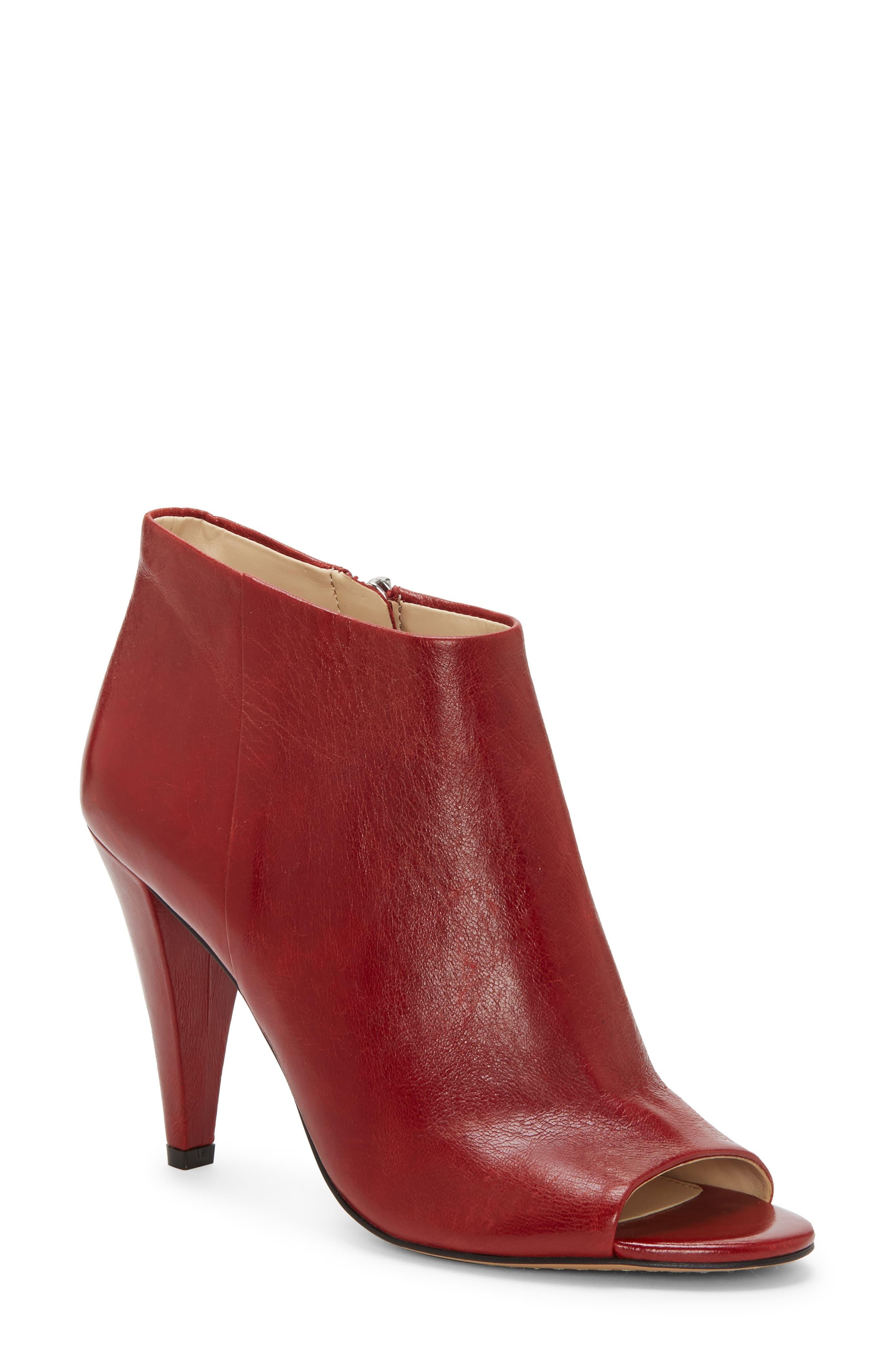 vince camuto red flats