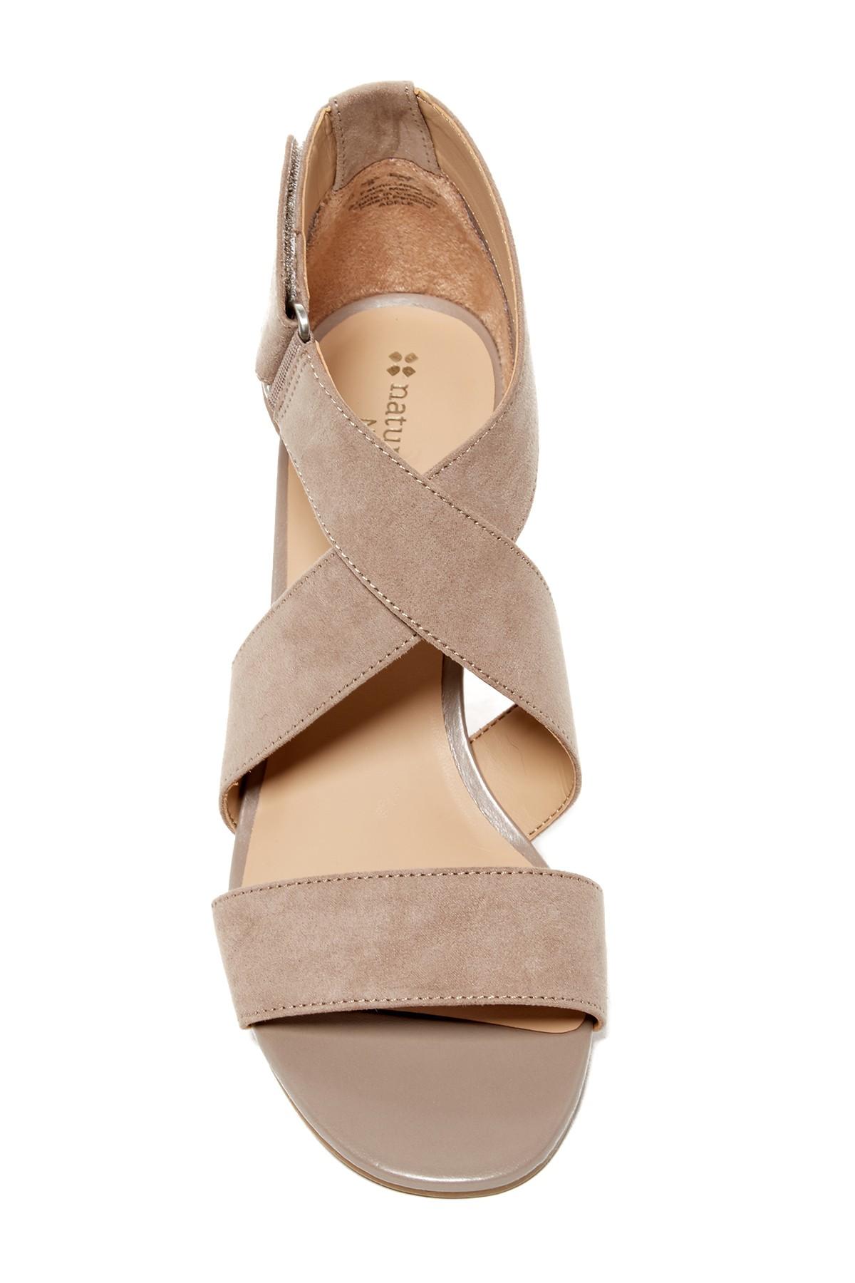 Naturalizer Adele Block Heel Sandal - Wide Width Available in Brown | Lyst