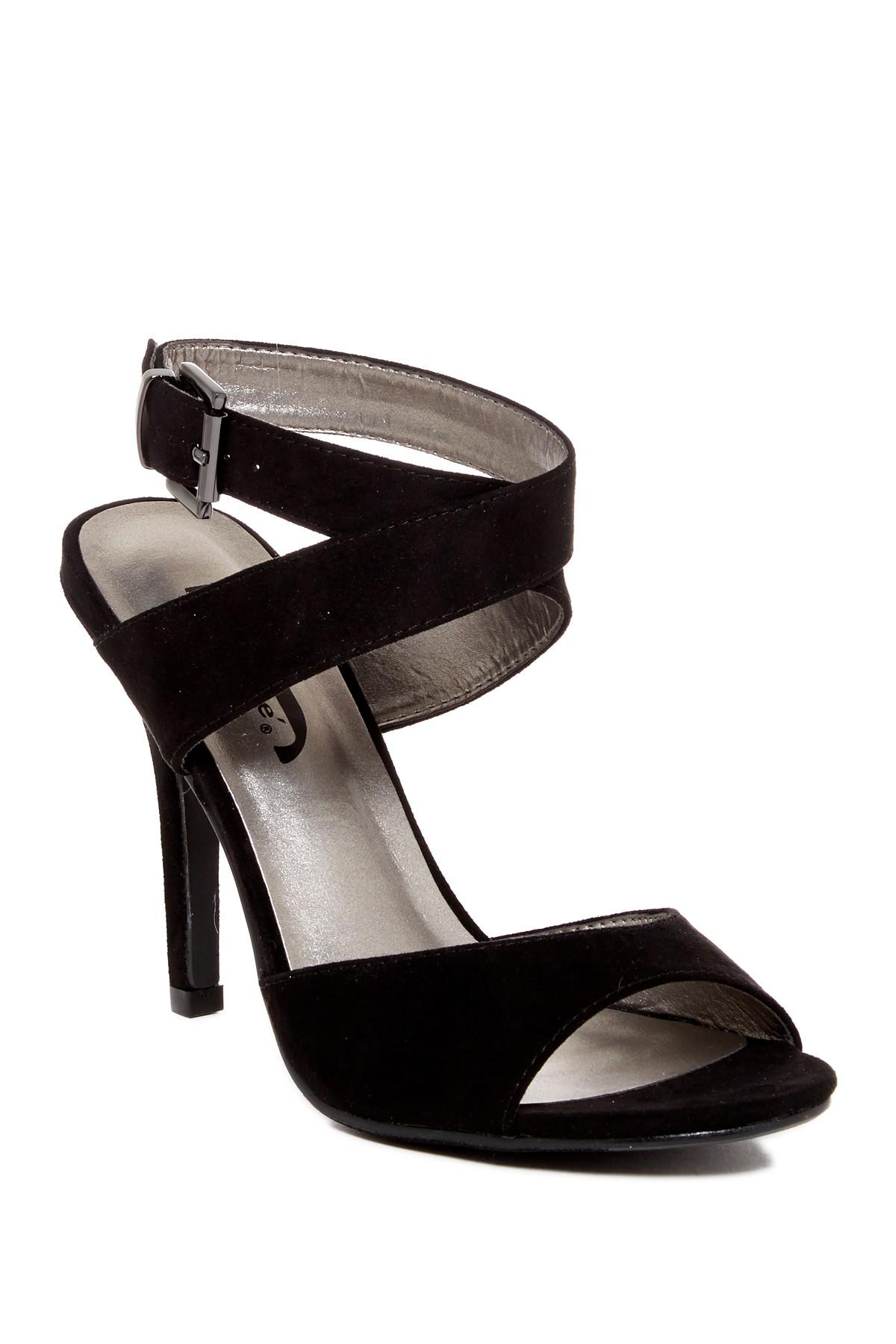 Product Features Zest up your life with the Zarita pointy toe pump from football-watch-live.ml
