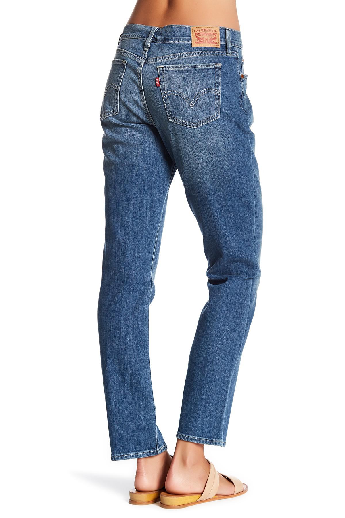 levis classic straight jeans