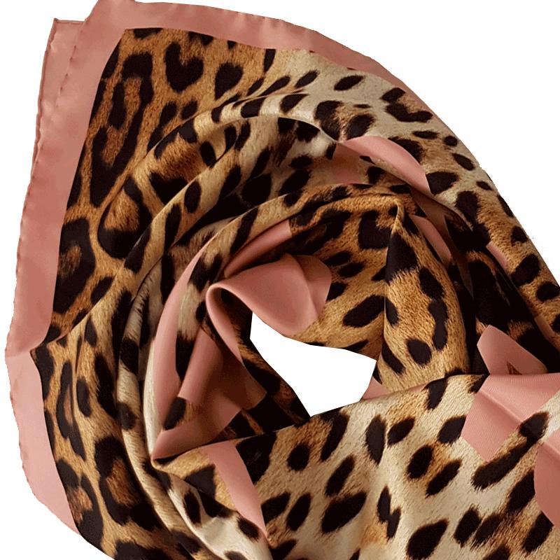 Moschino Big Silk Square Scarf Foulard Pink Leopard 90x90 Cm 1980-03549 