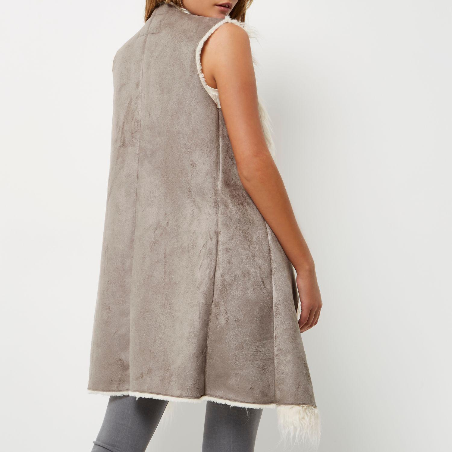 pom faux gilet pom fur in Fur Lyst Gilet Grey island River Mongolian Gray Faux pom faux gilet pom fur in Fur Lyst Gilet Grey island River Mongolian Gray Faux