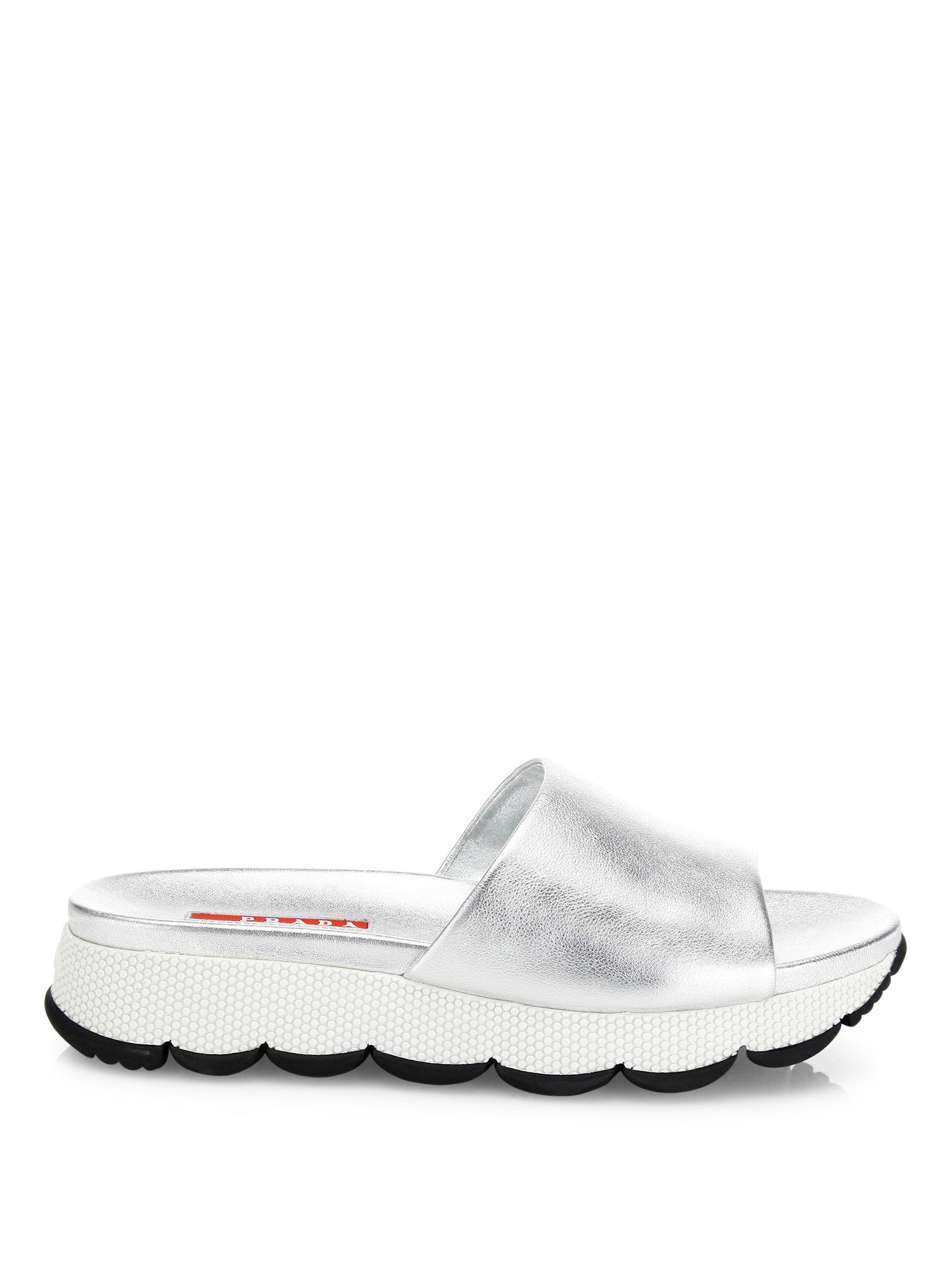 metallic platform slides