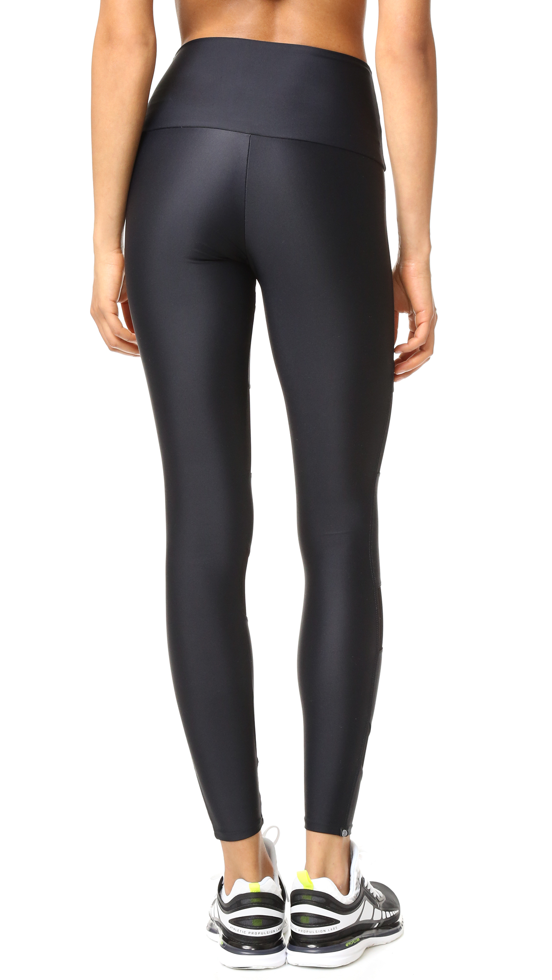 Onzie Bondage Leggings in Black | Lyst