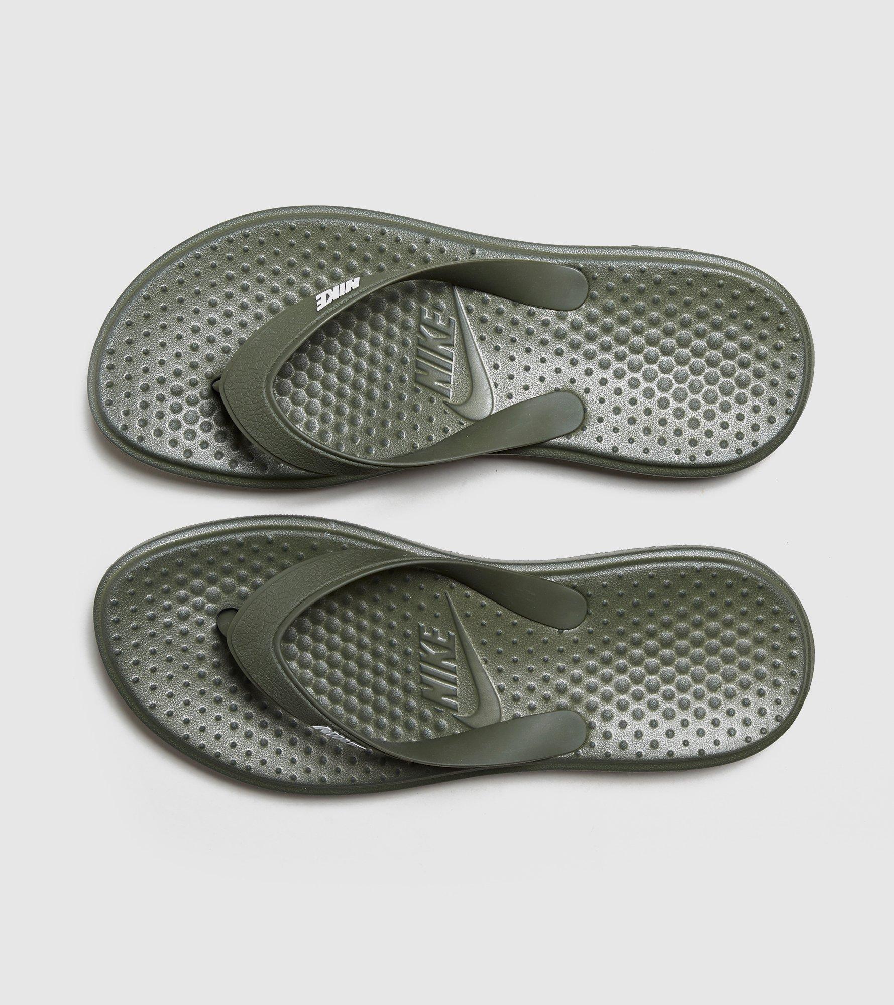 nike solay flip flops mens