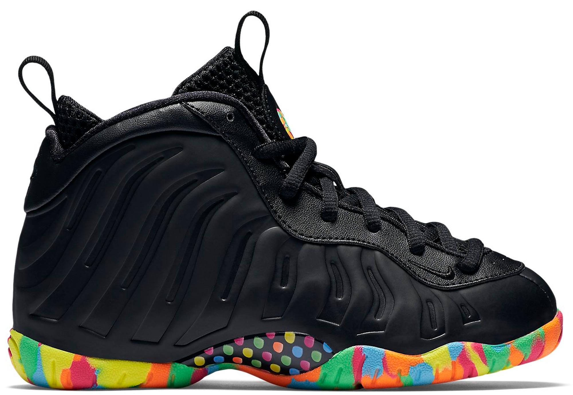 foamposite one black