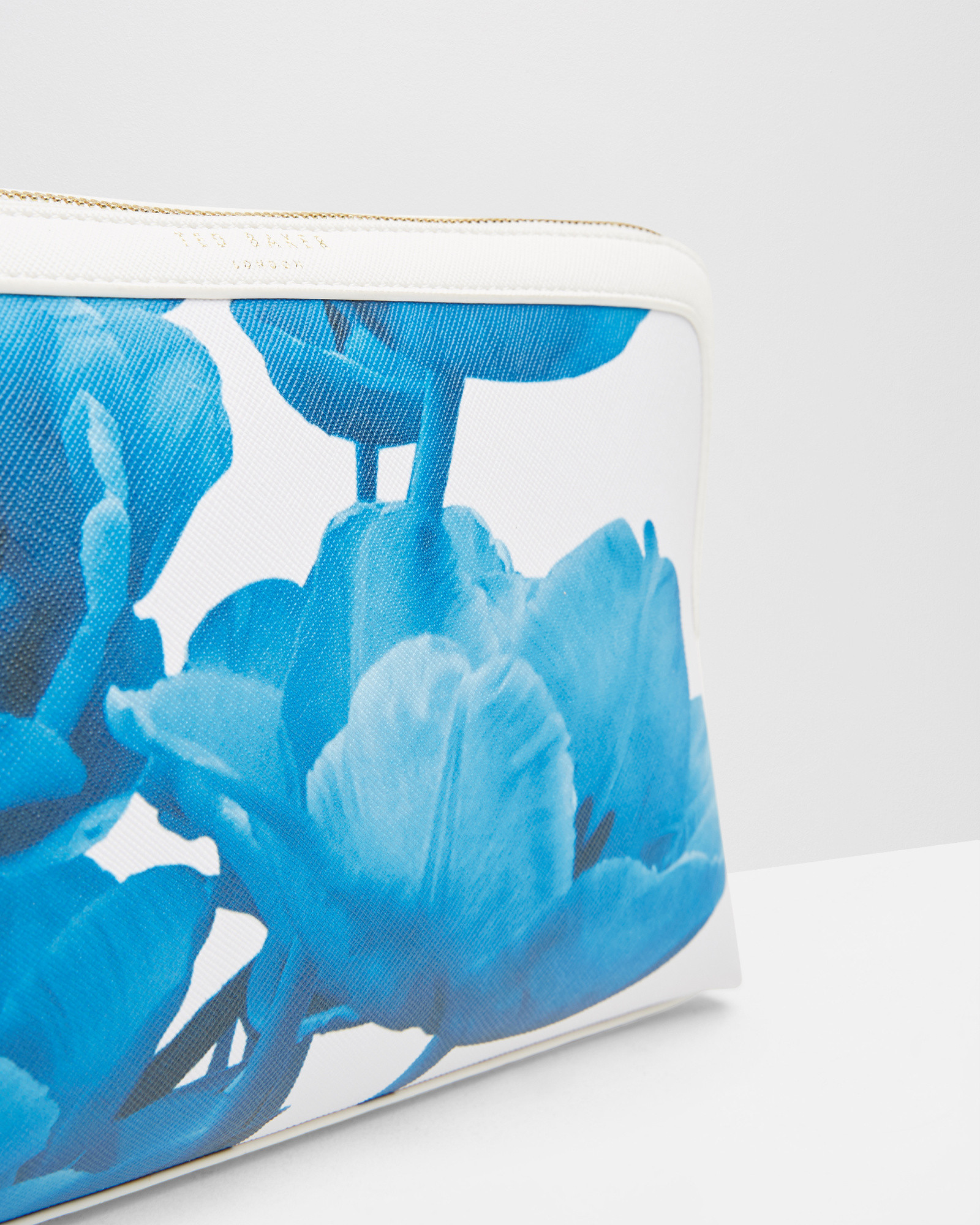 Lyst Ted baker Blue Beauty Large Wash Bag in White