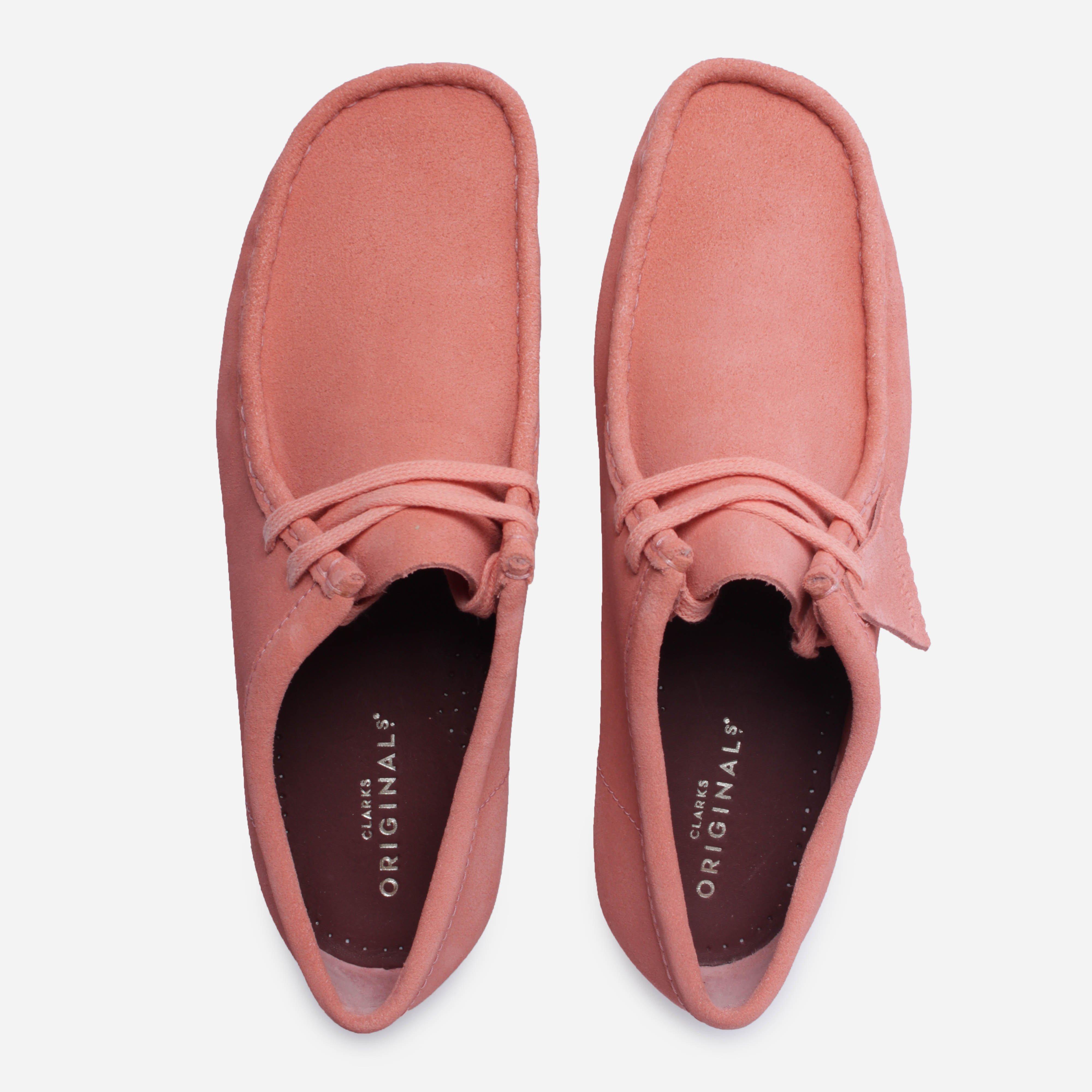 pink wallabees