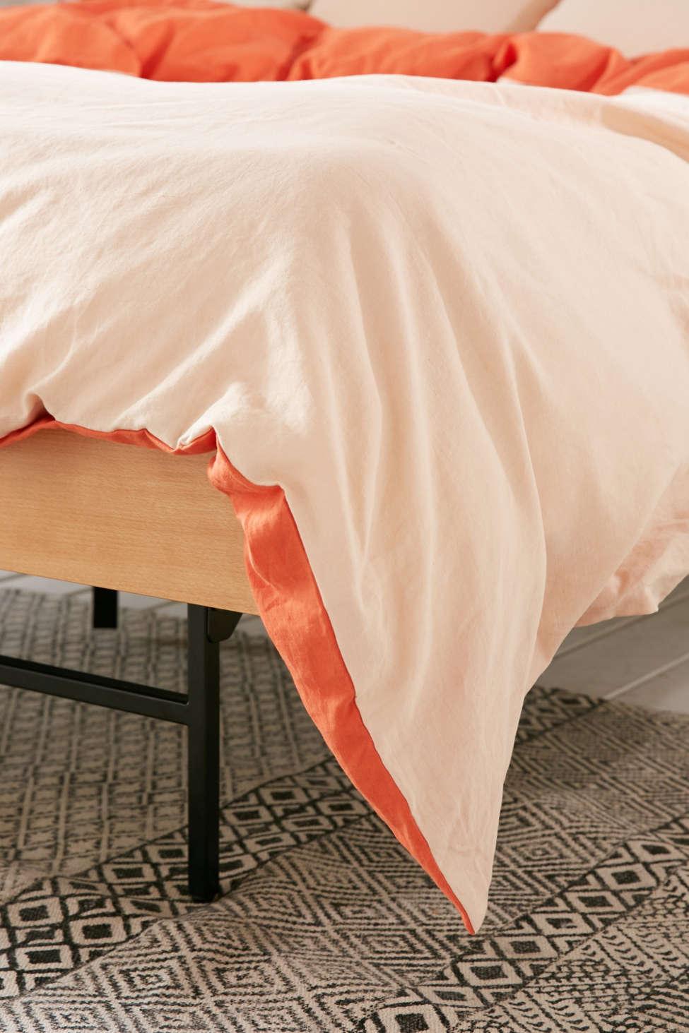 Urban Outfitters Reversible Linen Blend Duvet Cover In Red For Men Gallery Previously Sold At Urban Outfitters