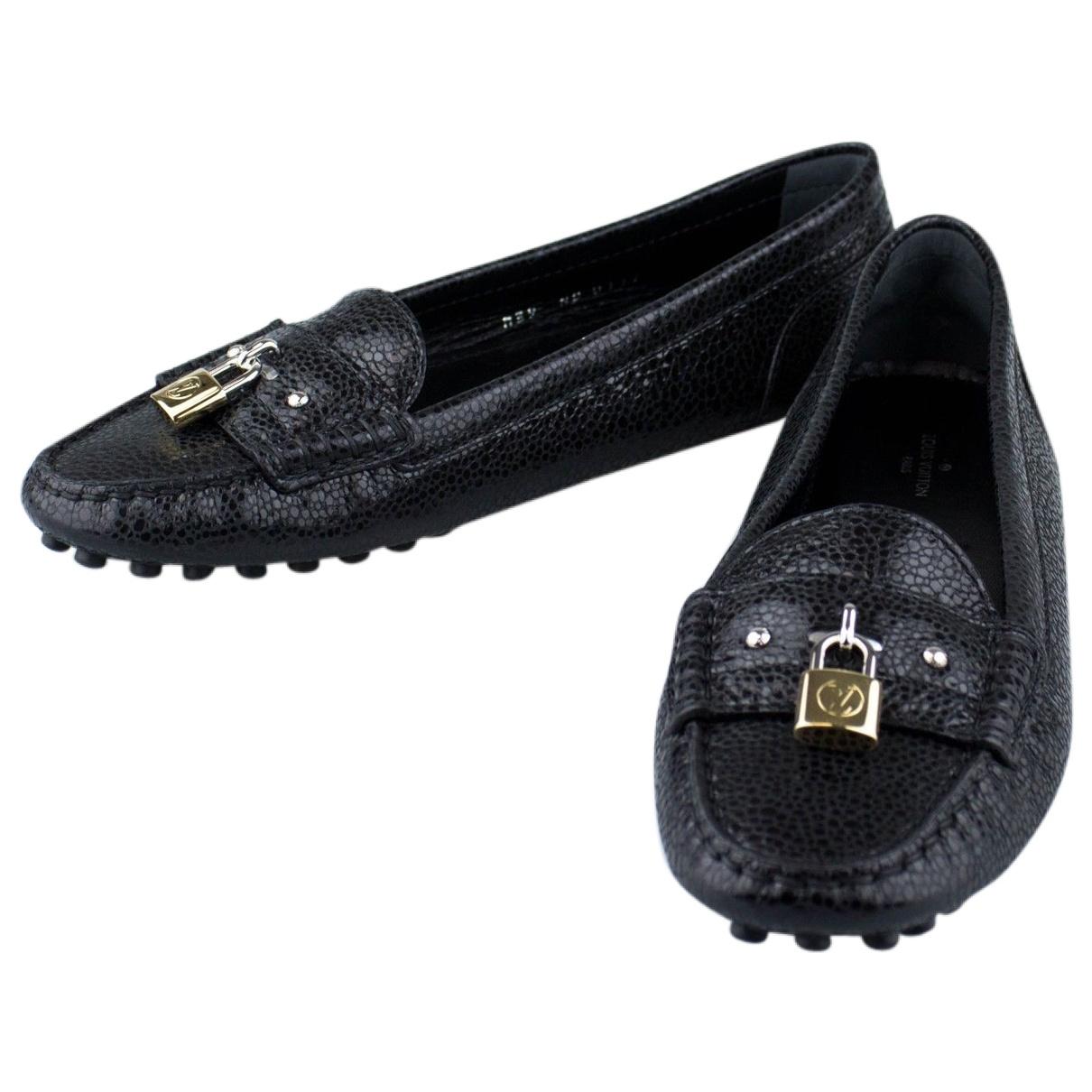 Lyst - Louis Vuitton Leather Flats in Black
