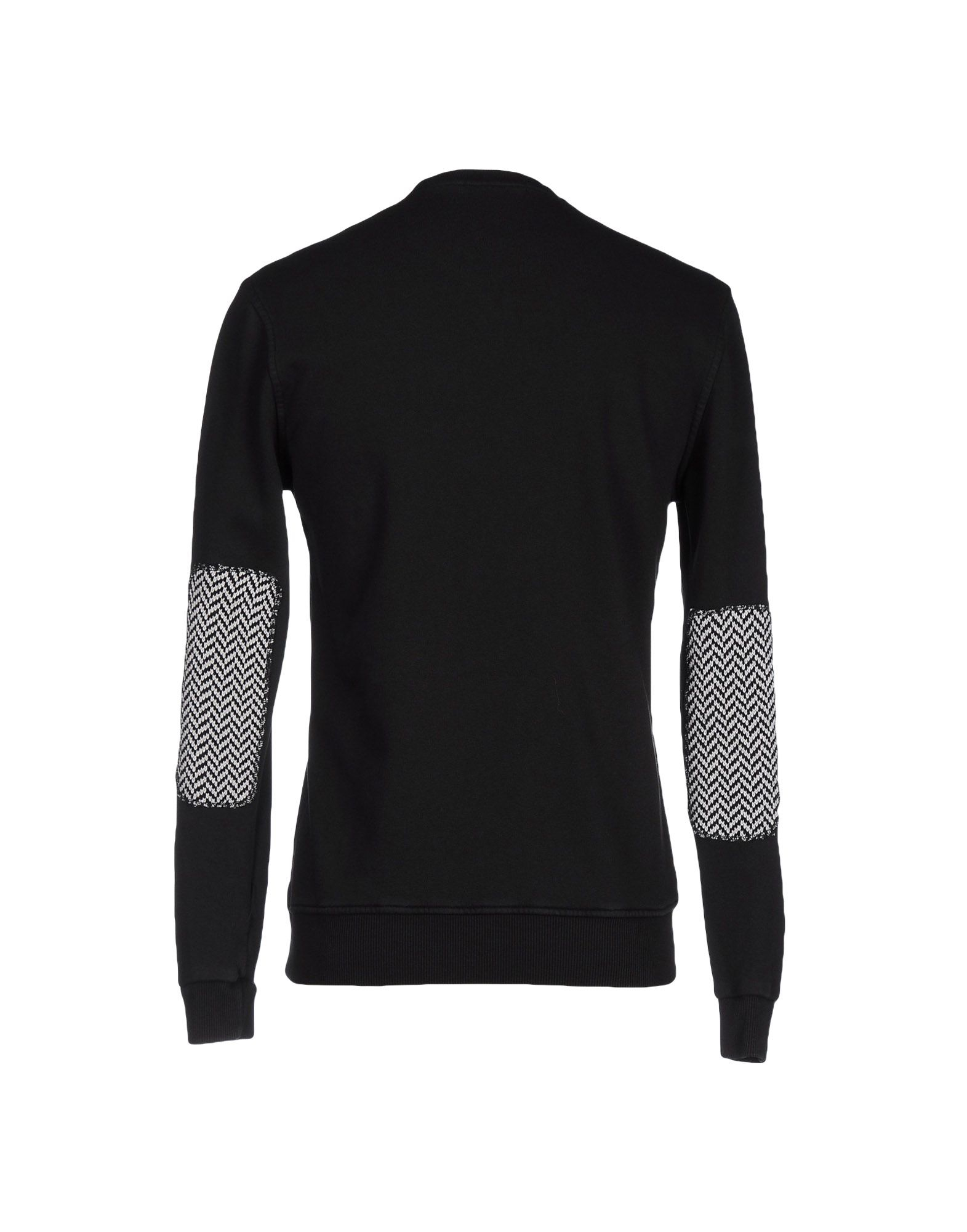 black basic sweatshirt