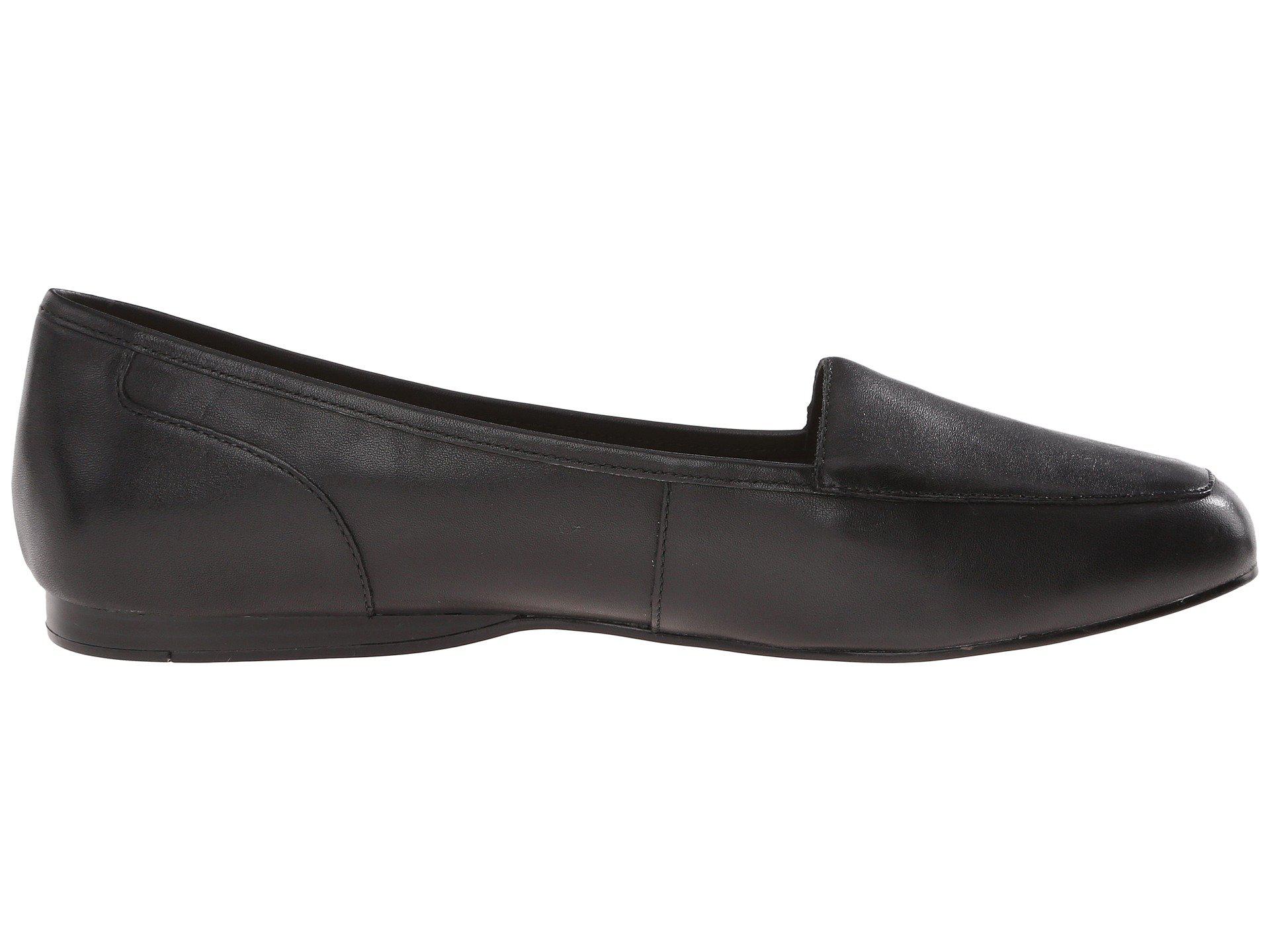 bandolino slip on shoes